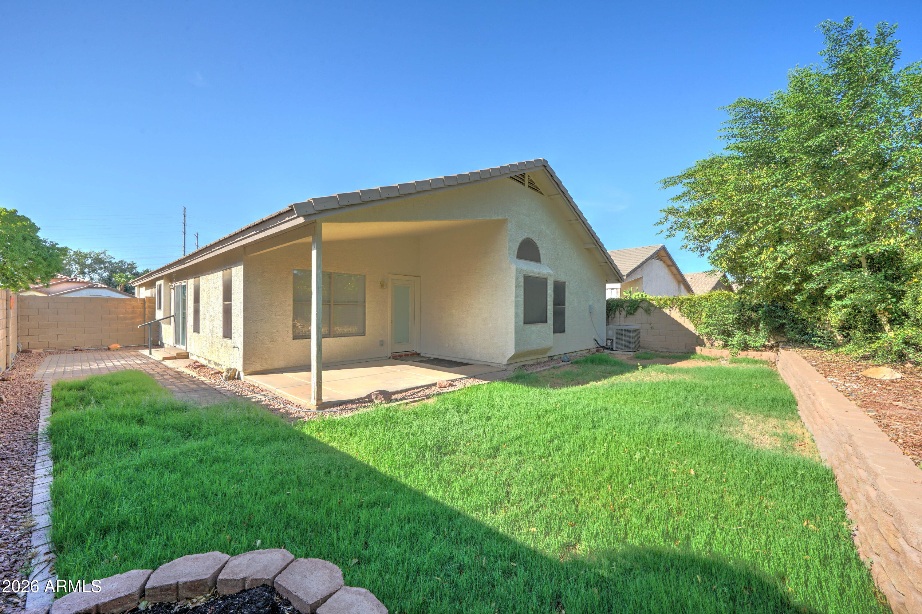 9504 E POSADA Avenue