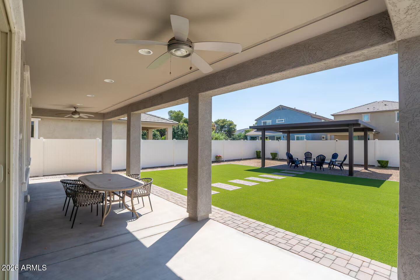 2437 E ALTA VISTA Road