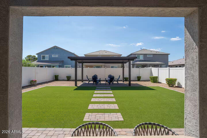 2437 E ALTA VISTA Road