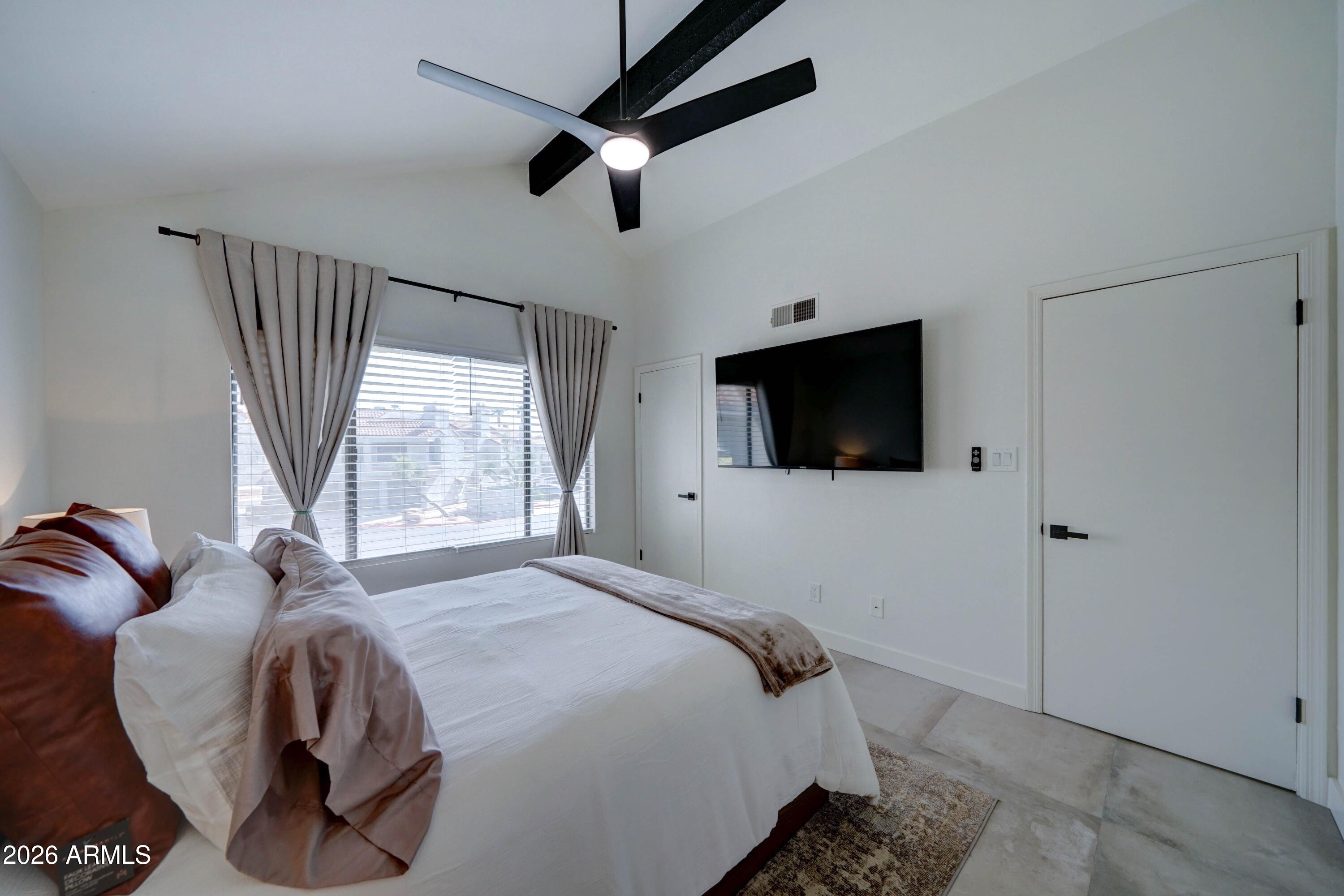 10115 E MOUNTAIN VIEW Road 2022