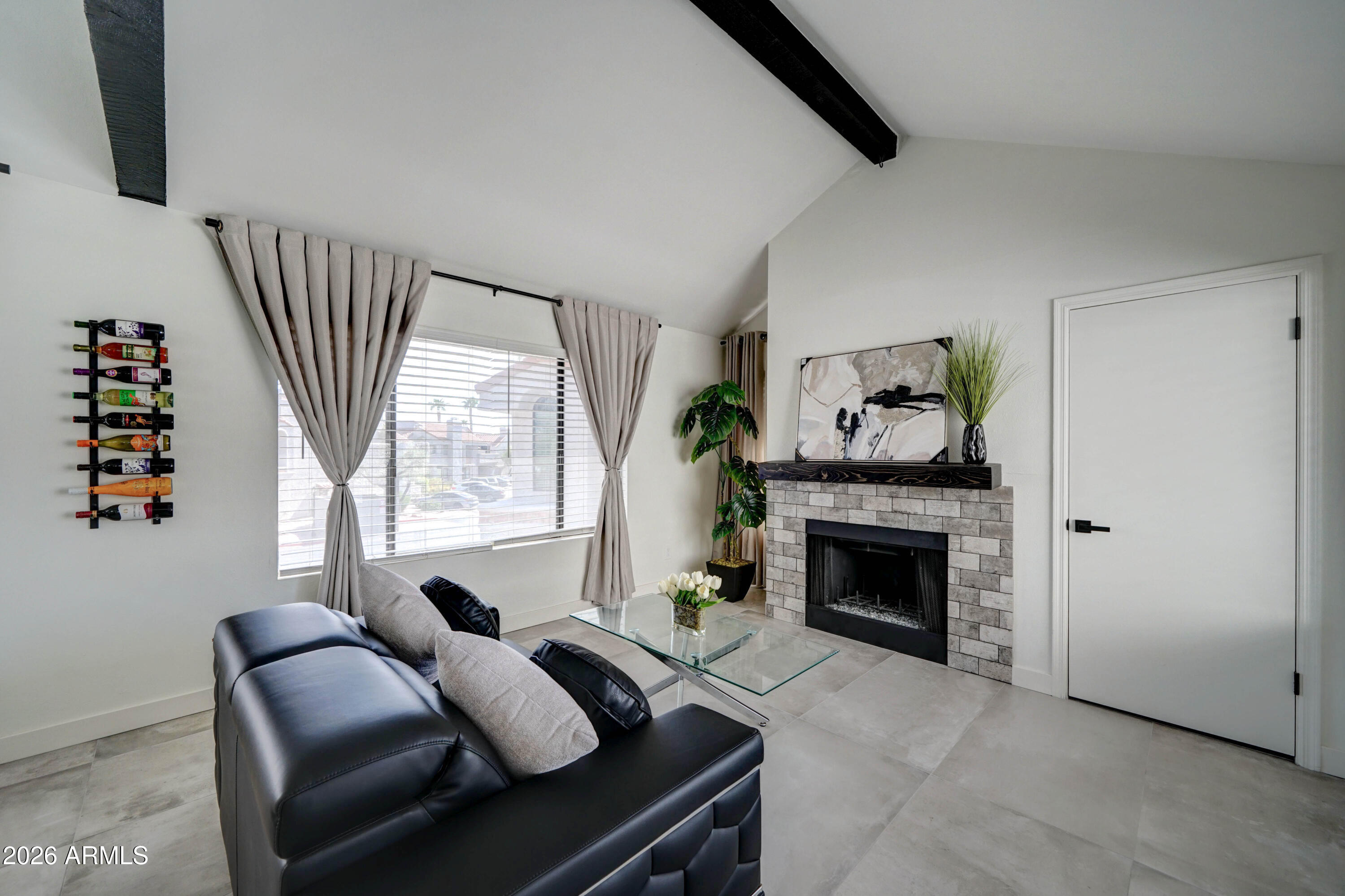 10115 E MOUNTAIN VIEW Road 2022