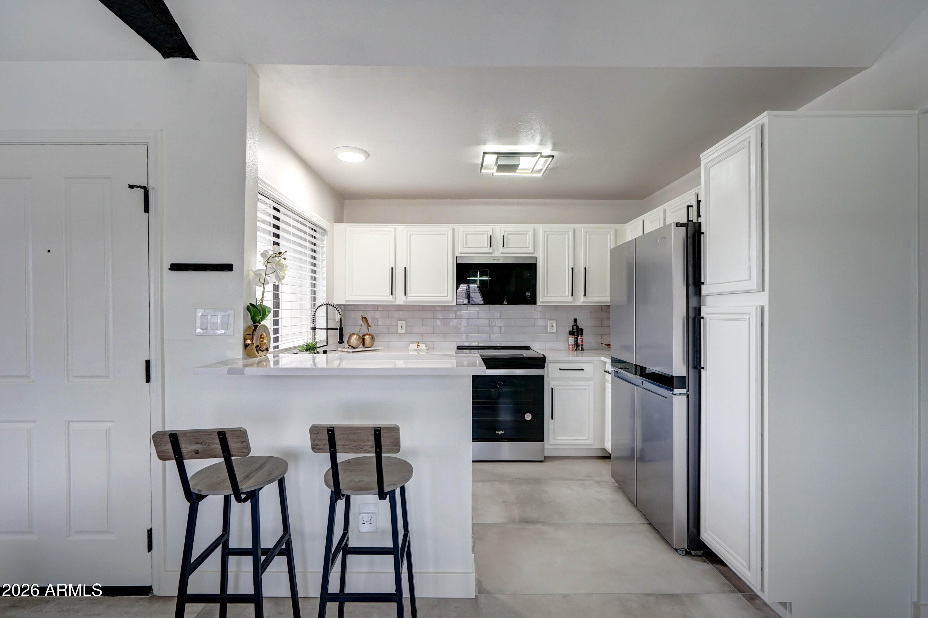 10115 E MOUNTAIN VIEW Road 2022
