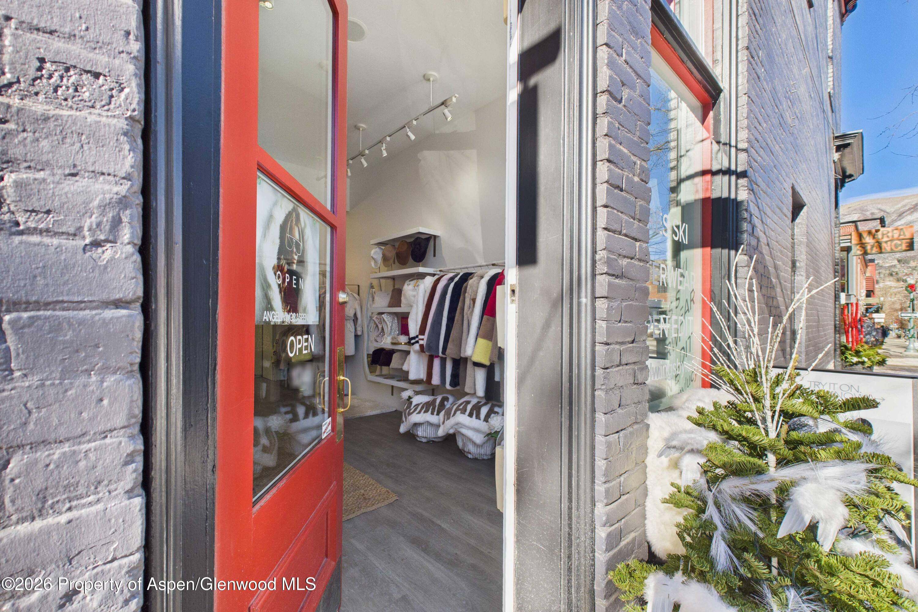 531 E Cooper Avenue, Unit 2