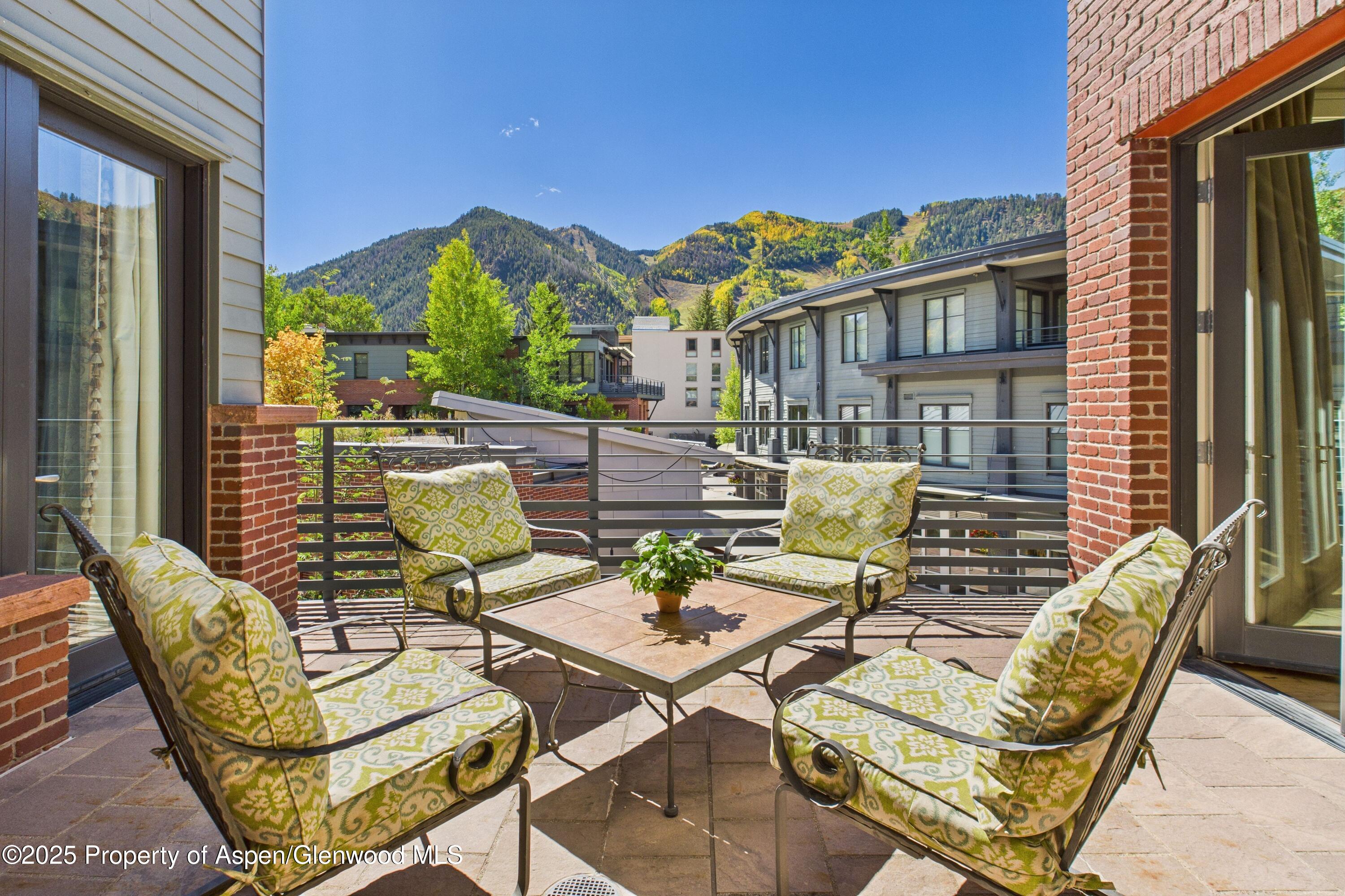 501 Rio Grande Place, Unit 204