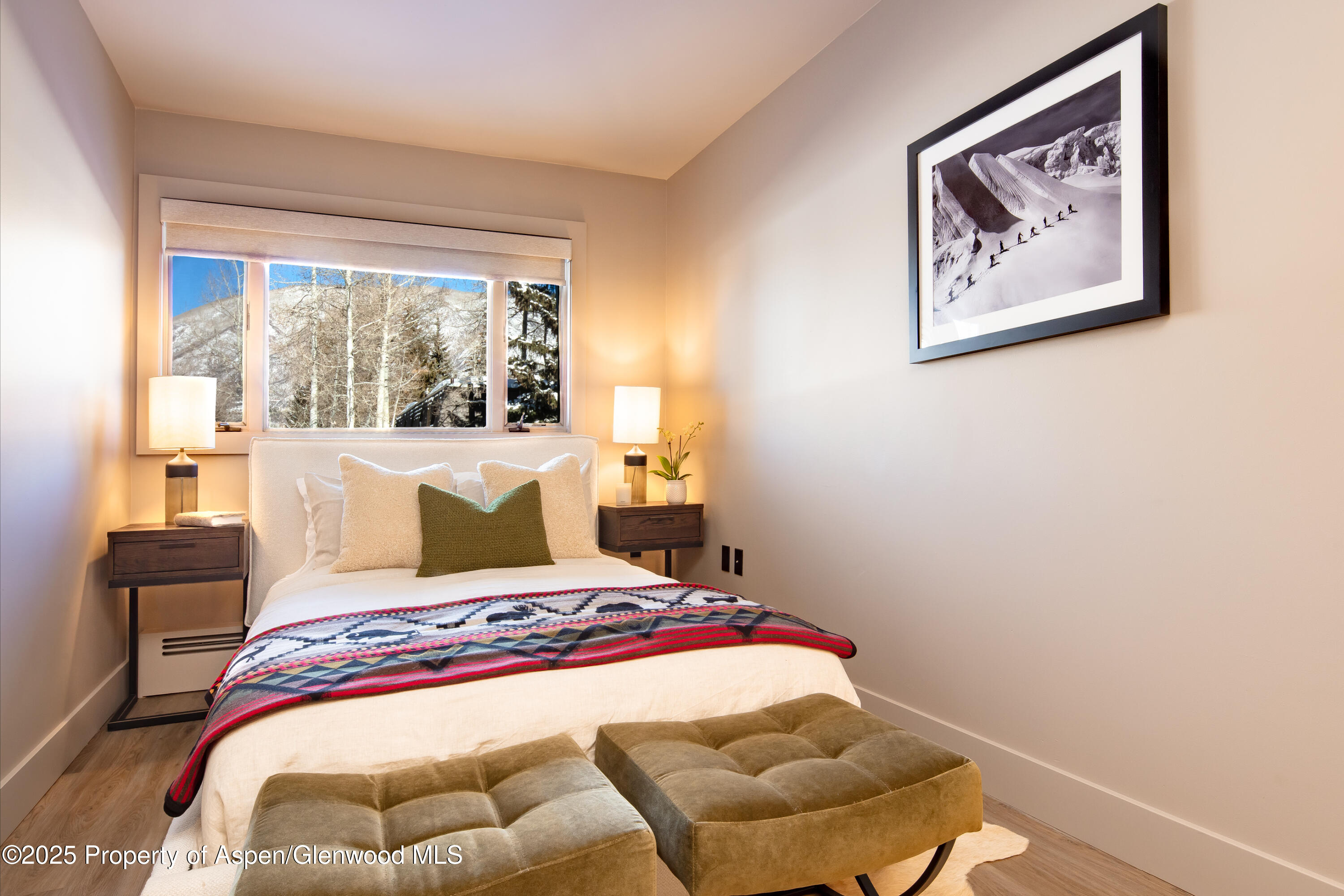 100 E Dean Street, 1B