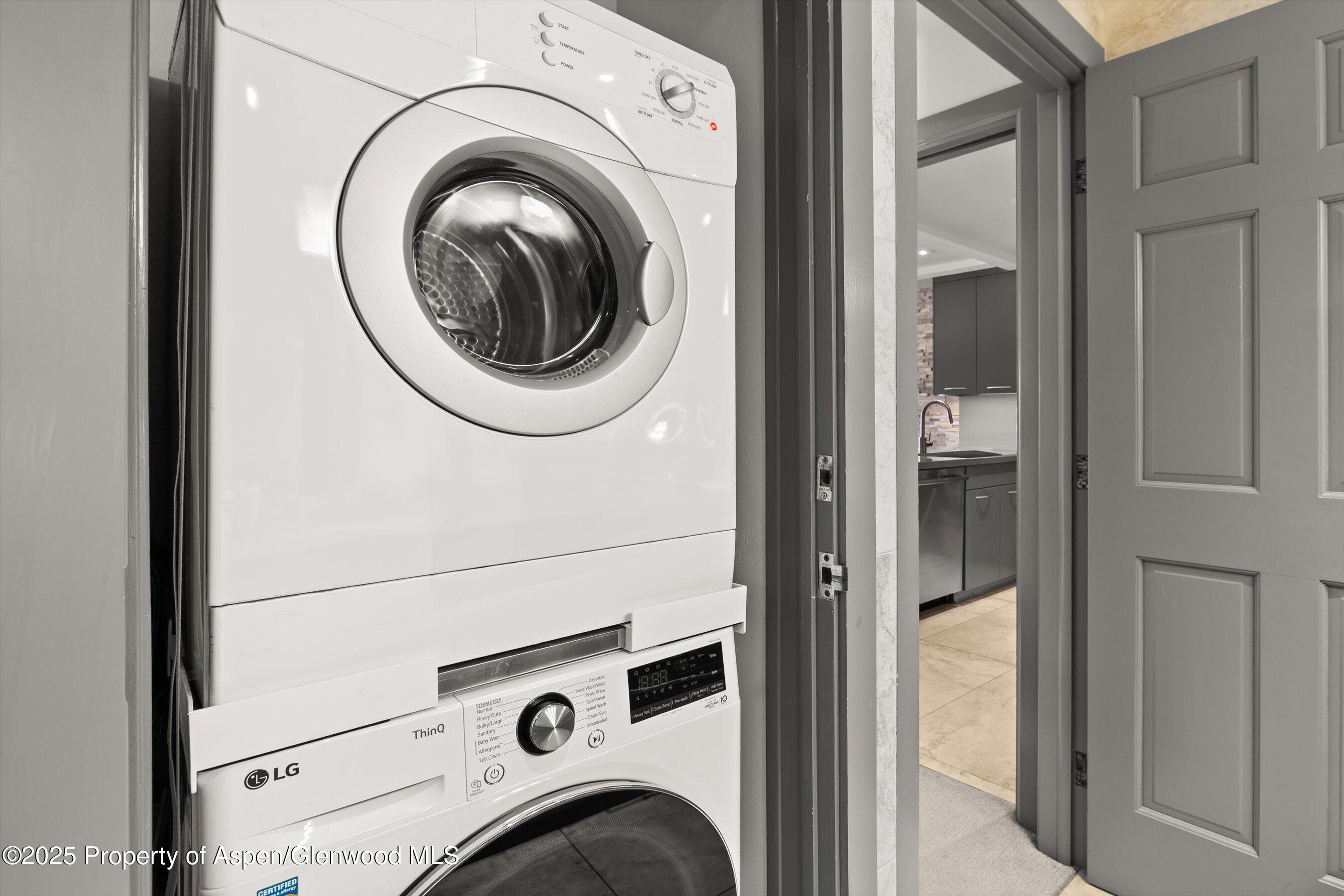 610 S West End Street, K201