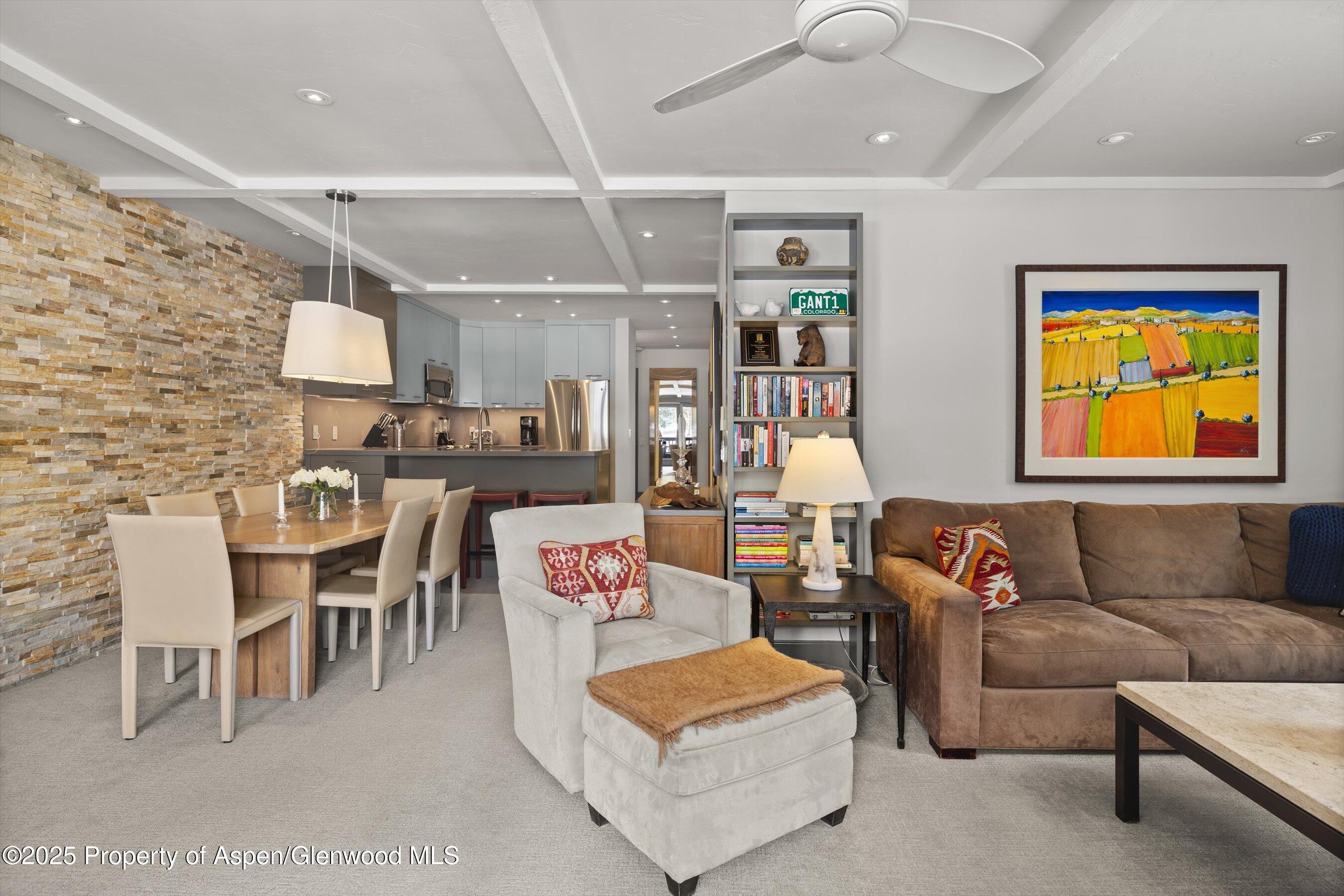 610 S West End Street, K201