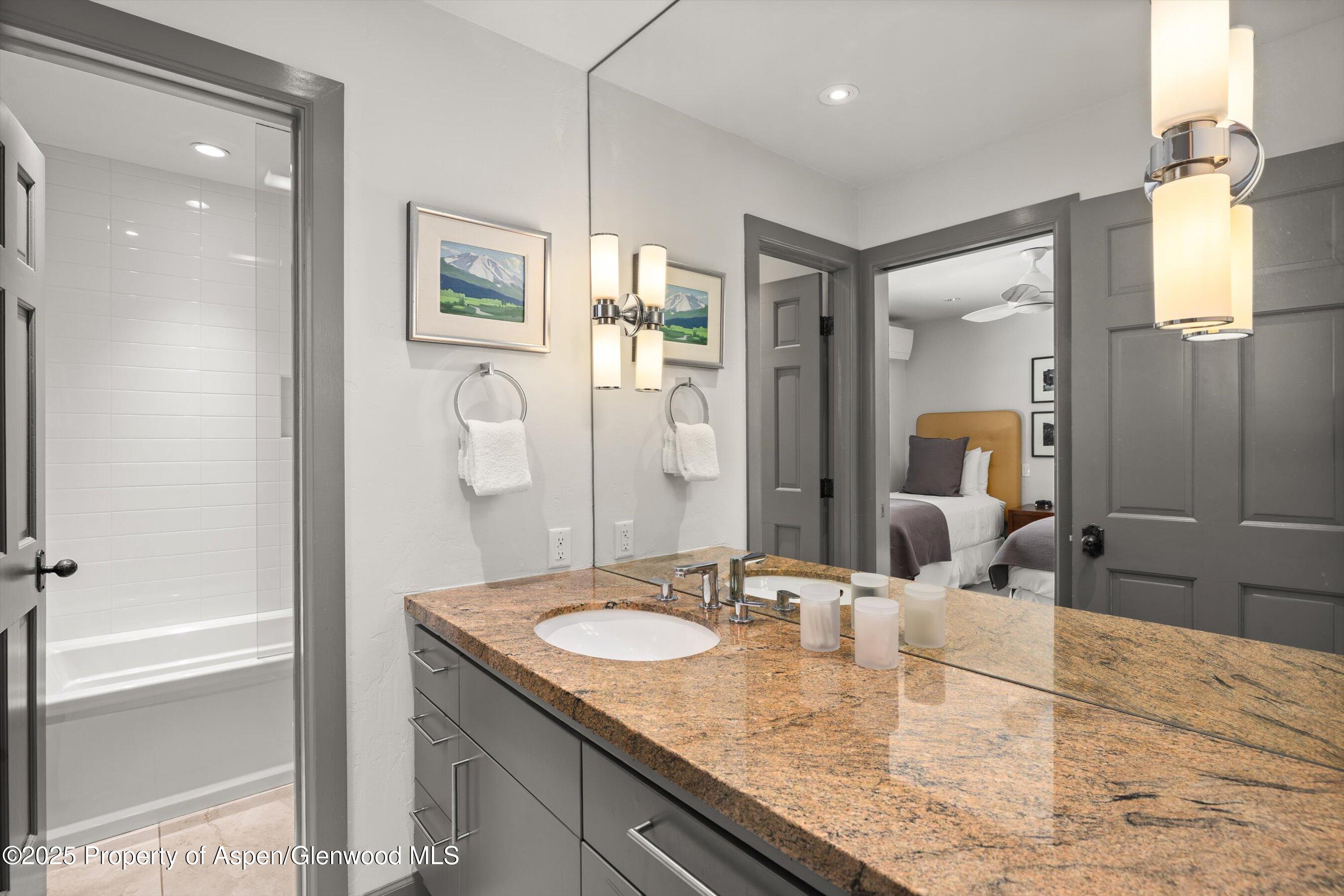 610 S West End Street, K201