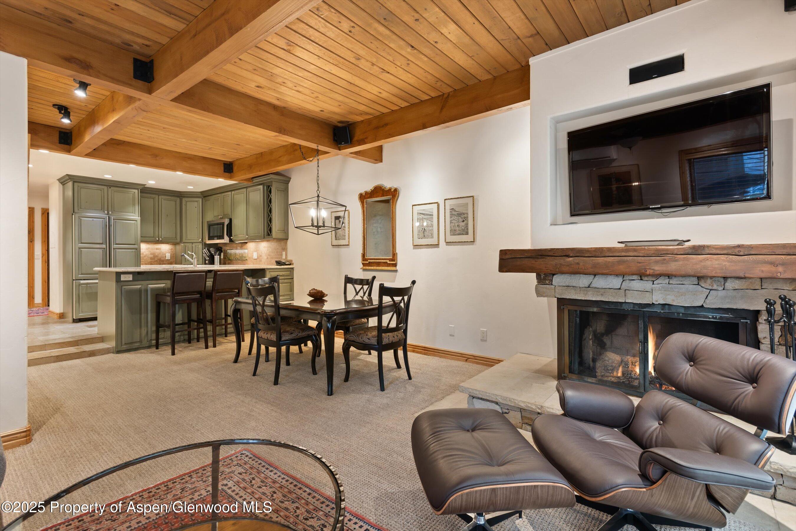 610 S West End Street, D203