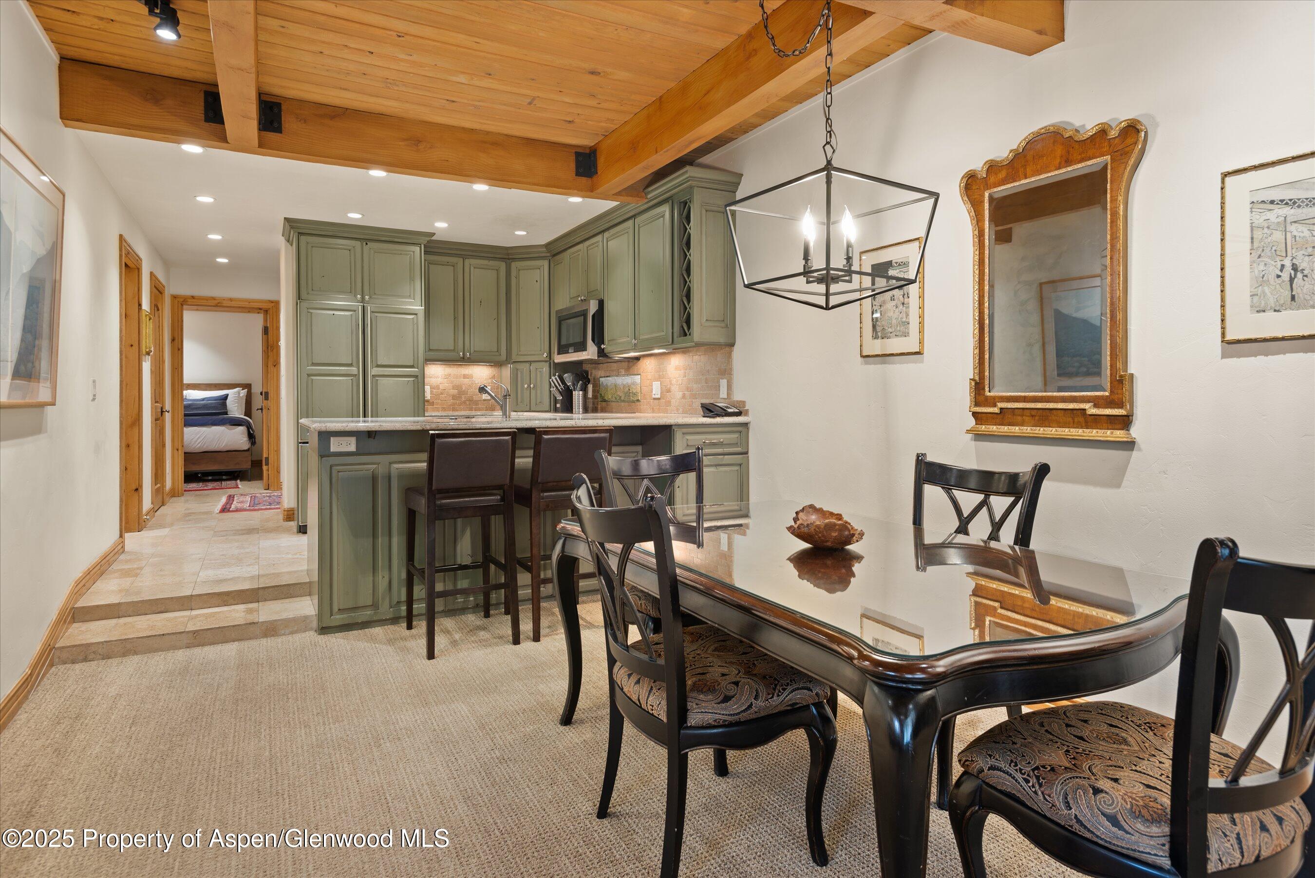 610 S West End Street, D203