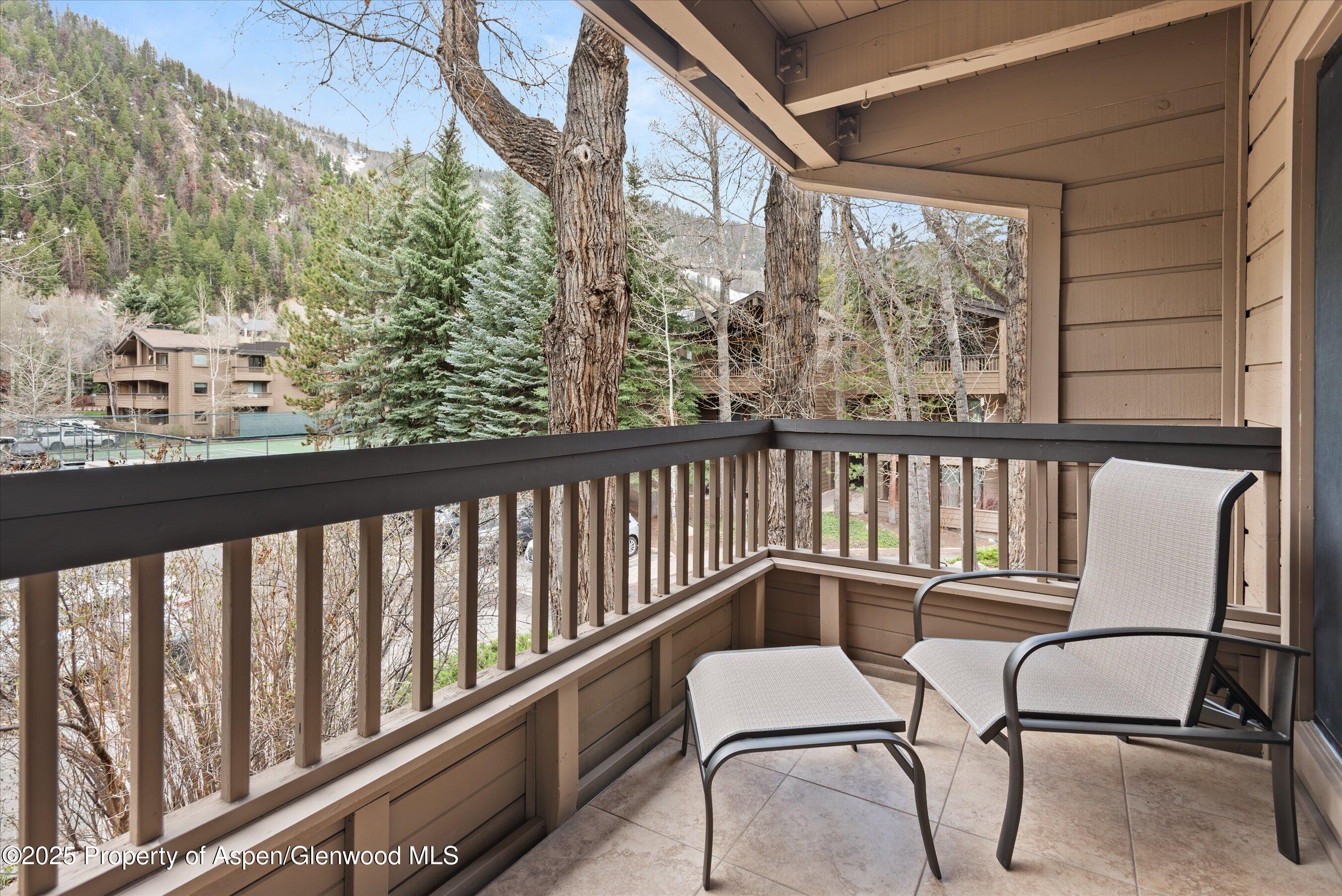 610 S West End Street, D203