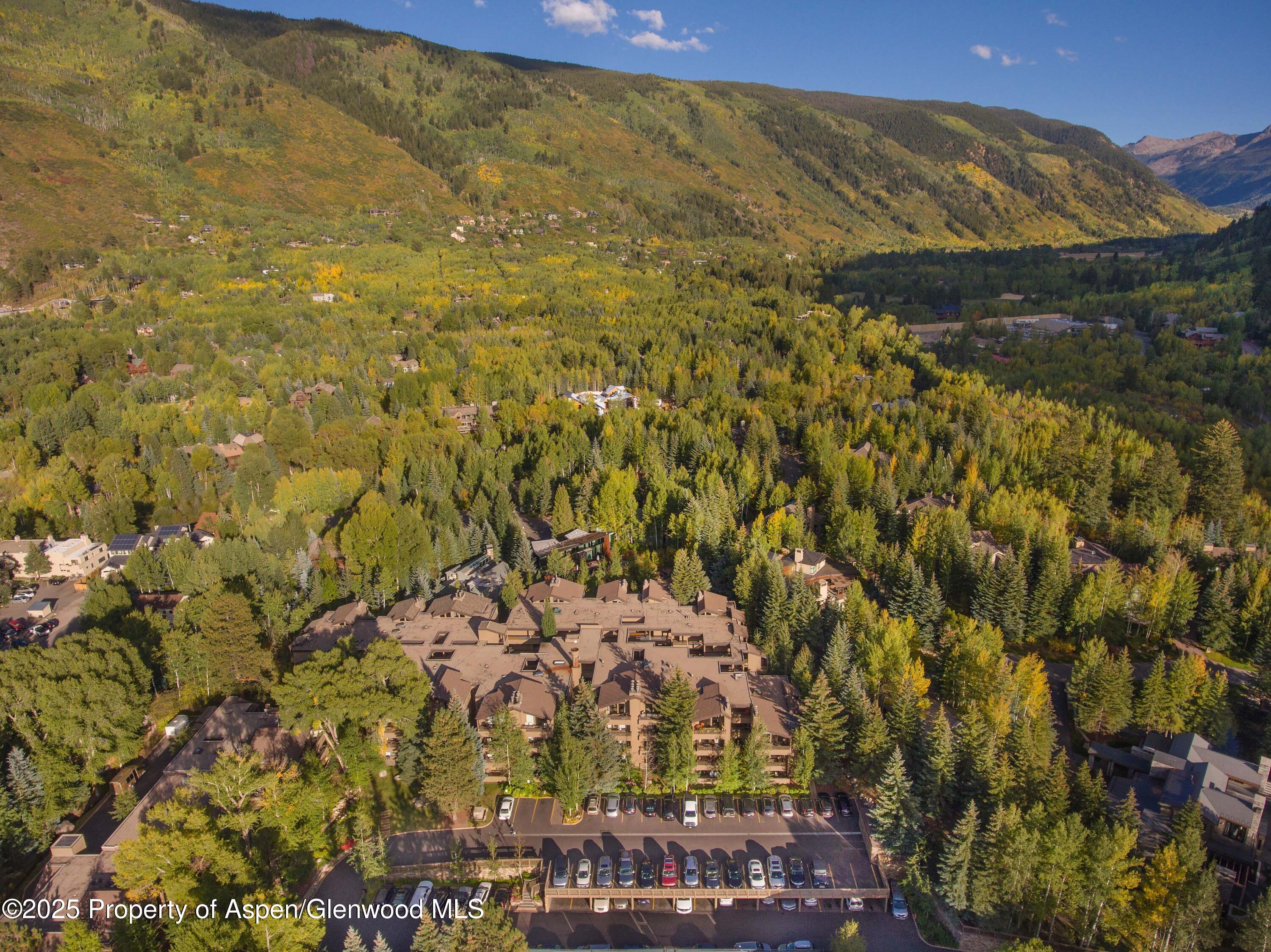 610 S West End Street, D203