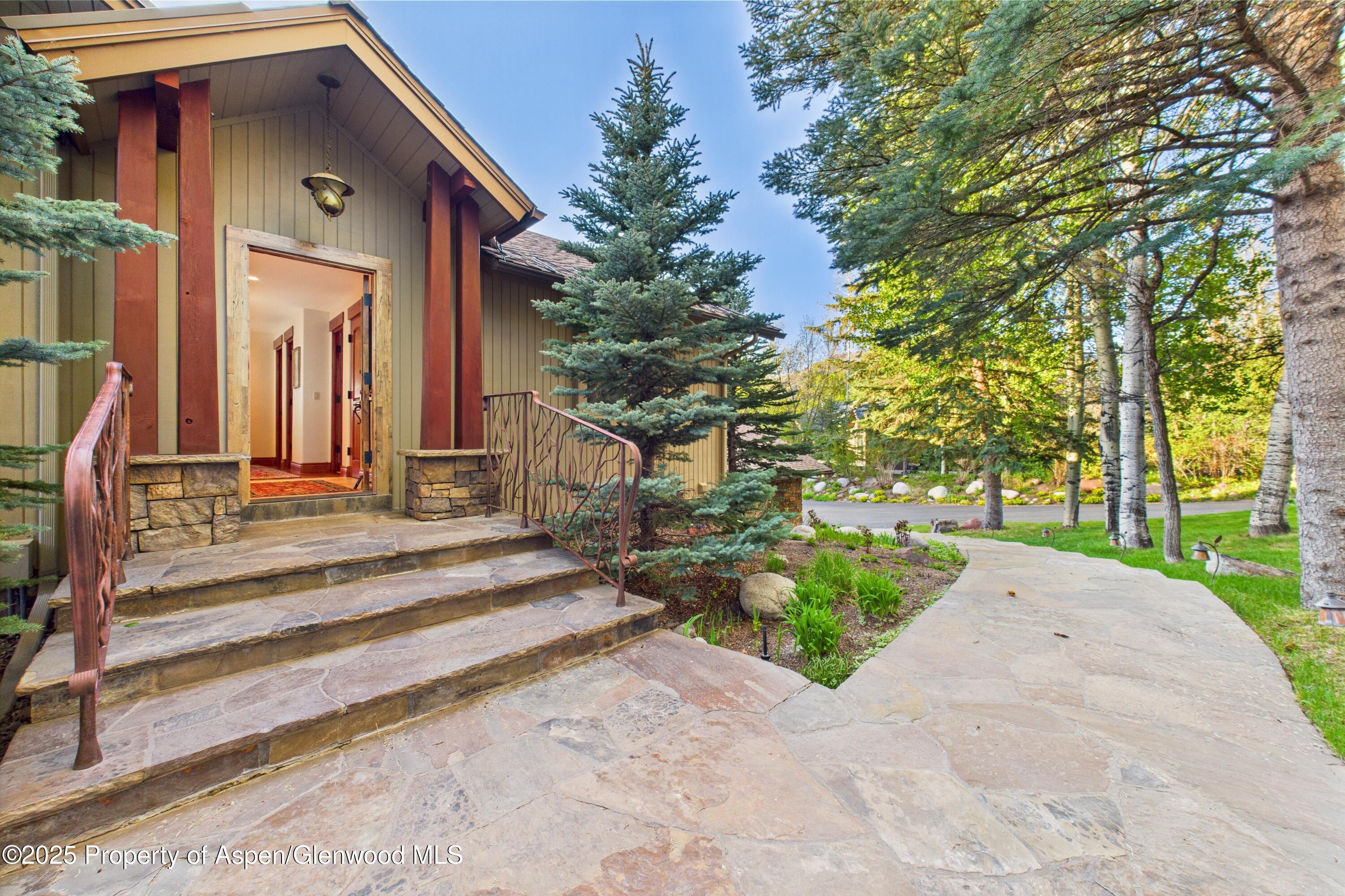 593 Meadowood Drive