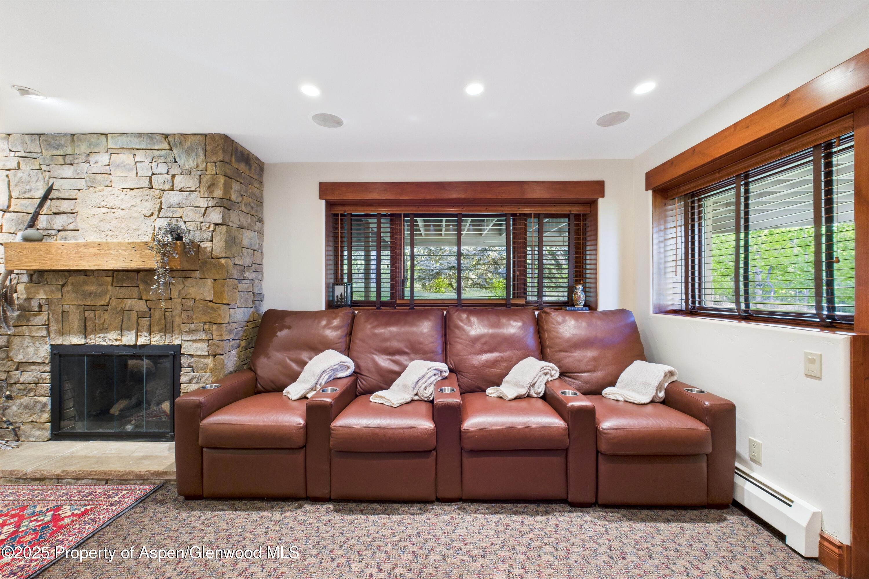 593 Meadowood Drive