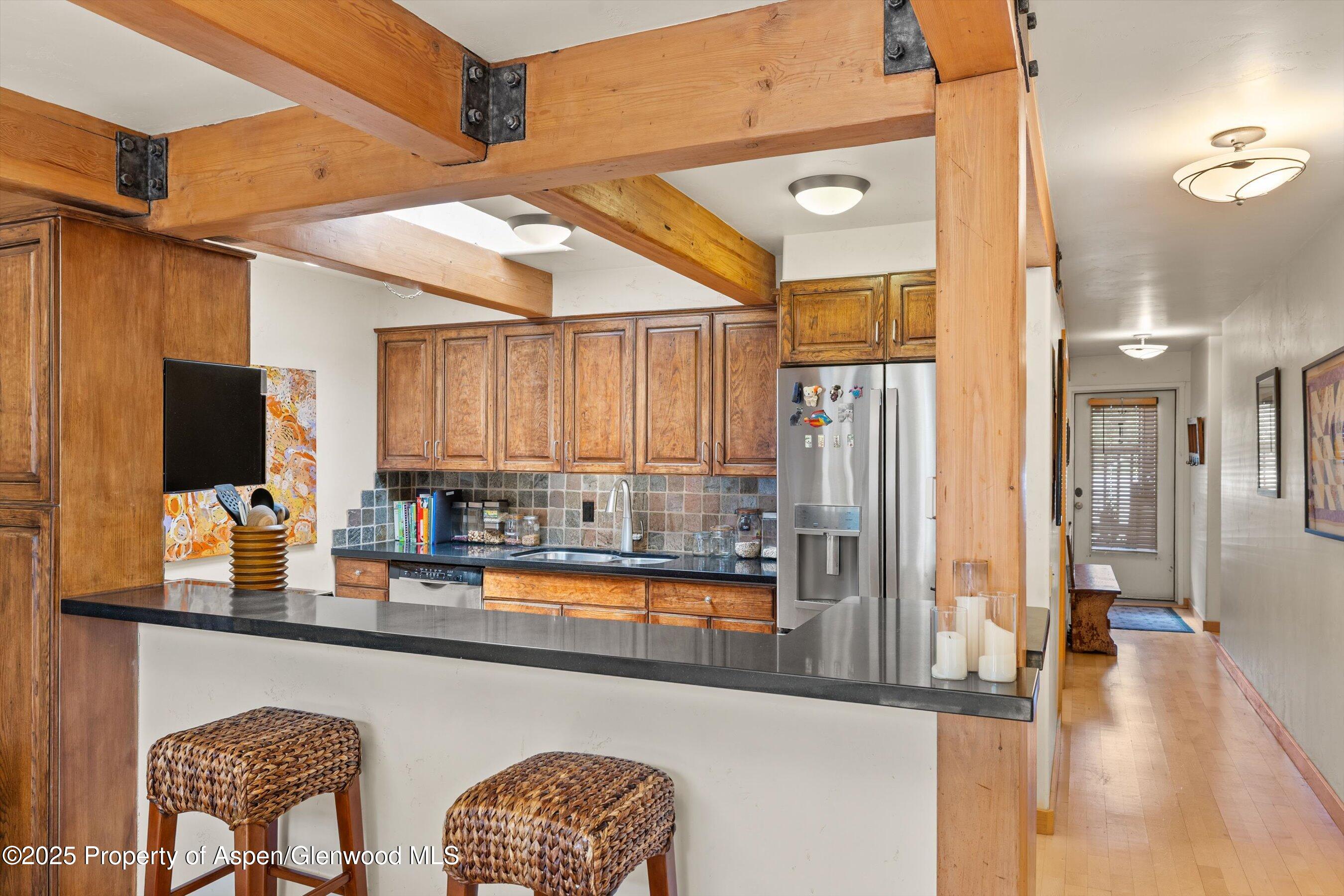 124 W Hyman Avenue 3B