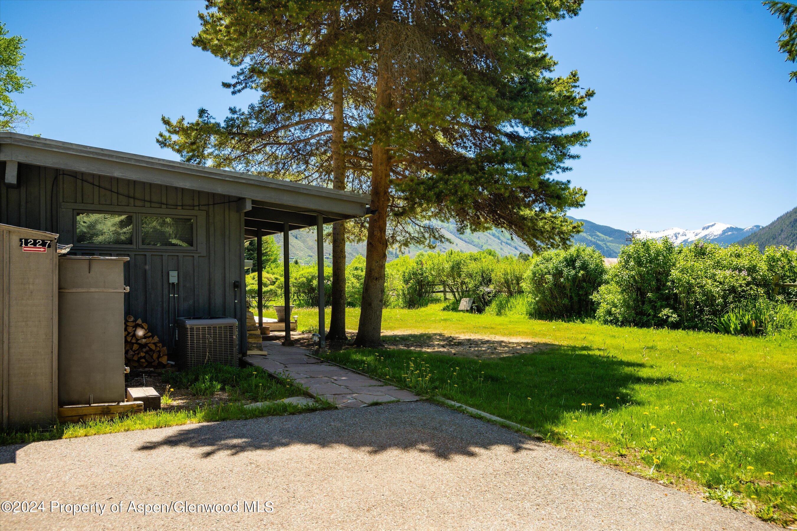 1227 Mountain View Drive, Units 1 & 2
