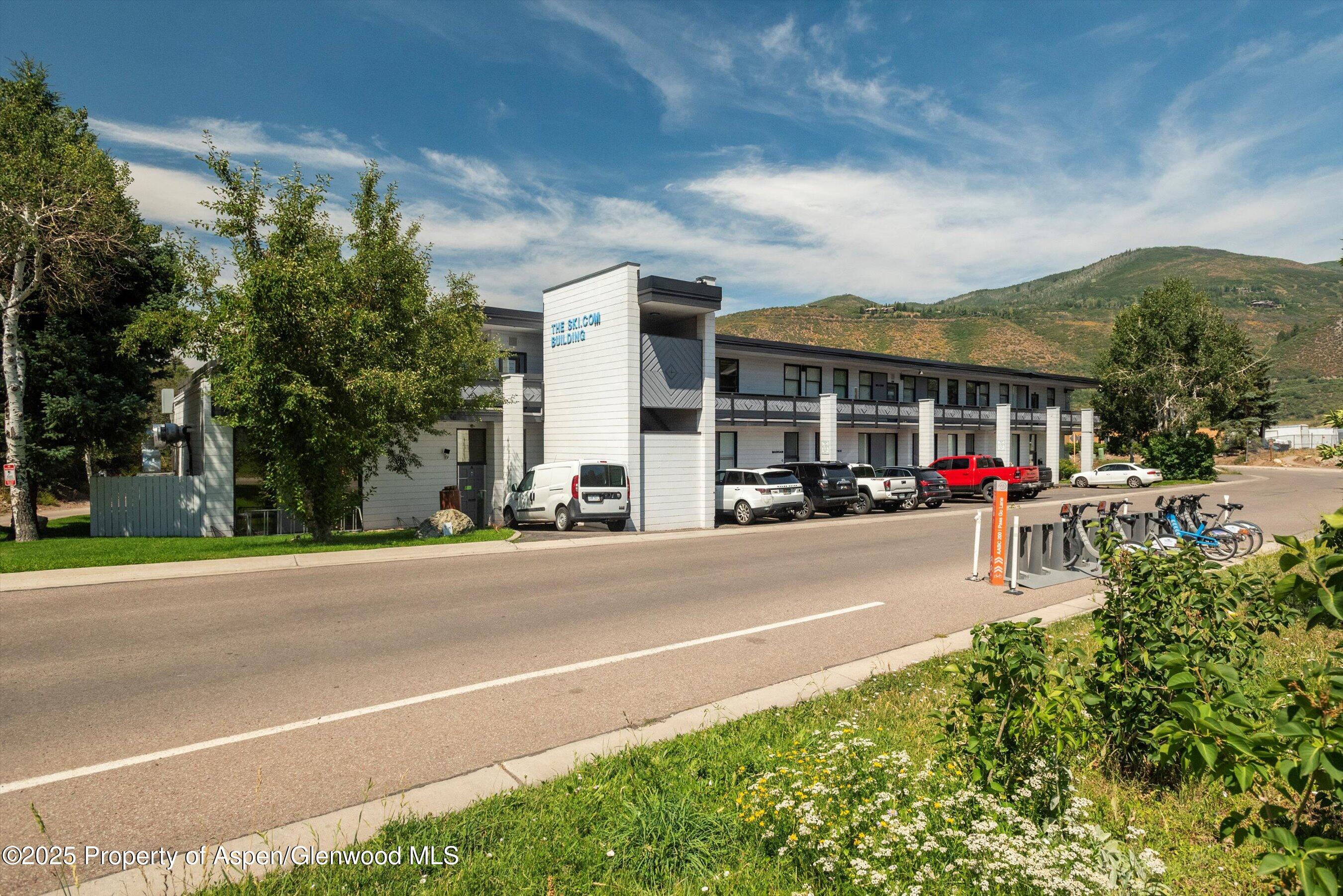 210 Aspen Airport Business