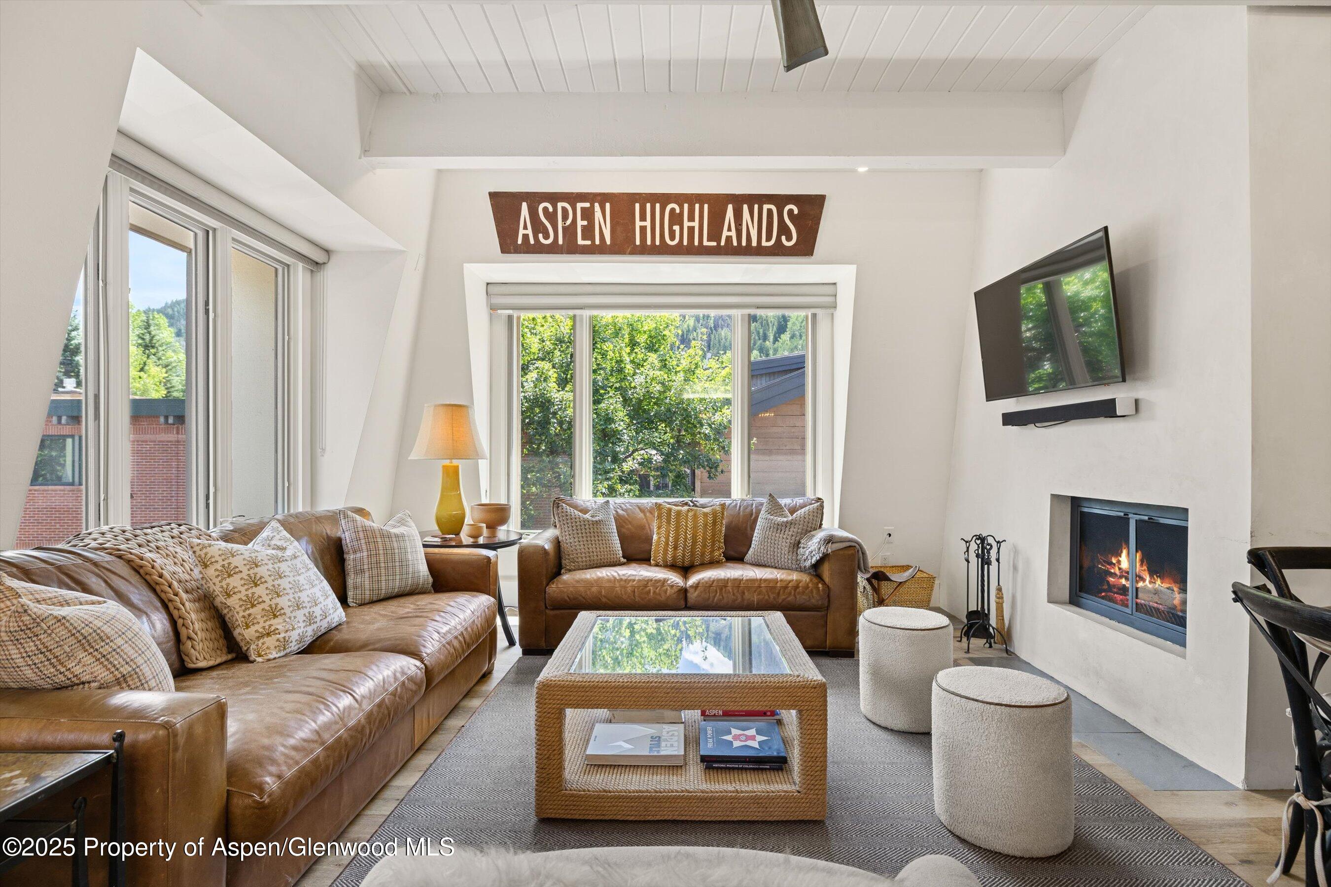 731 E Durant Avenue, Unit 21