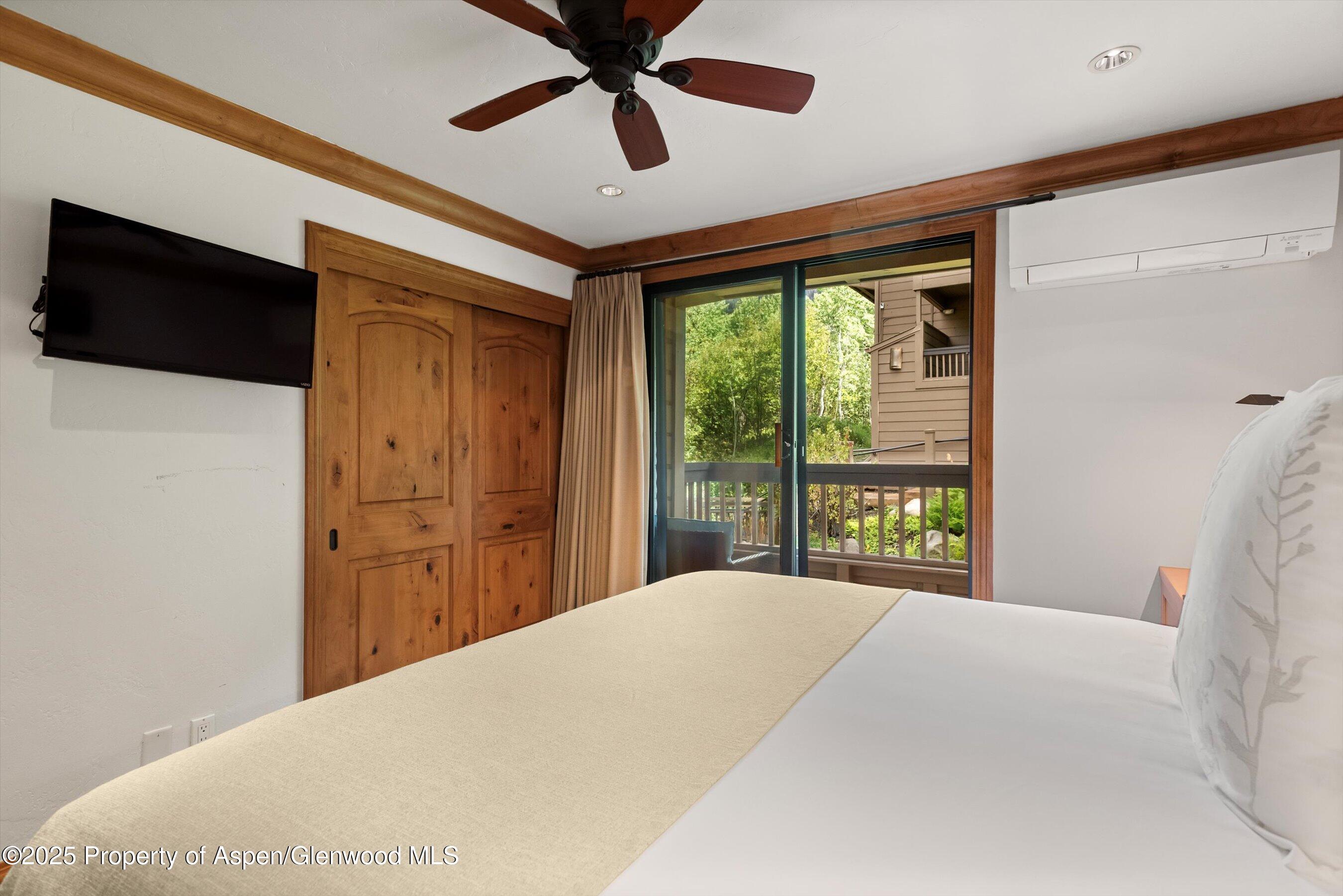 610 S West End Street D206