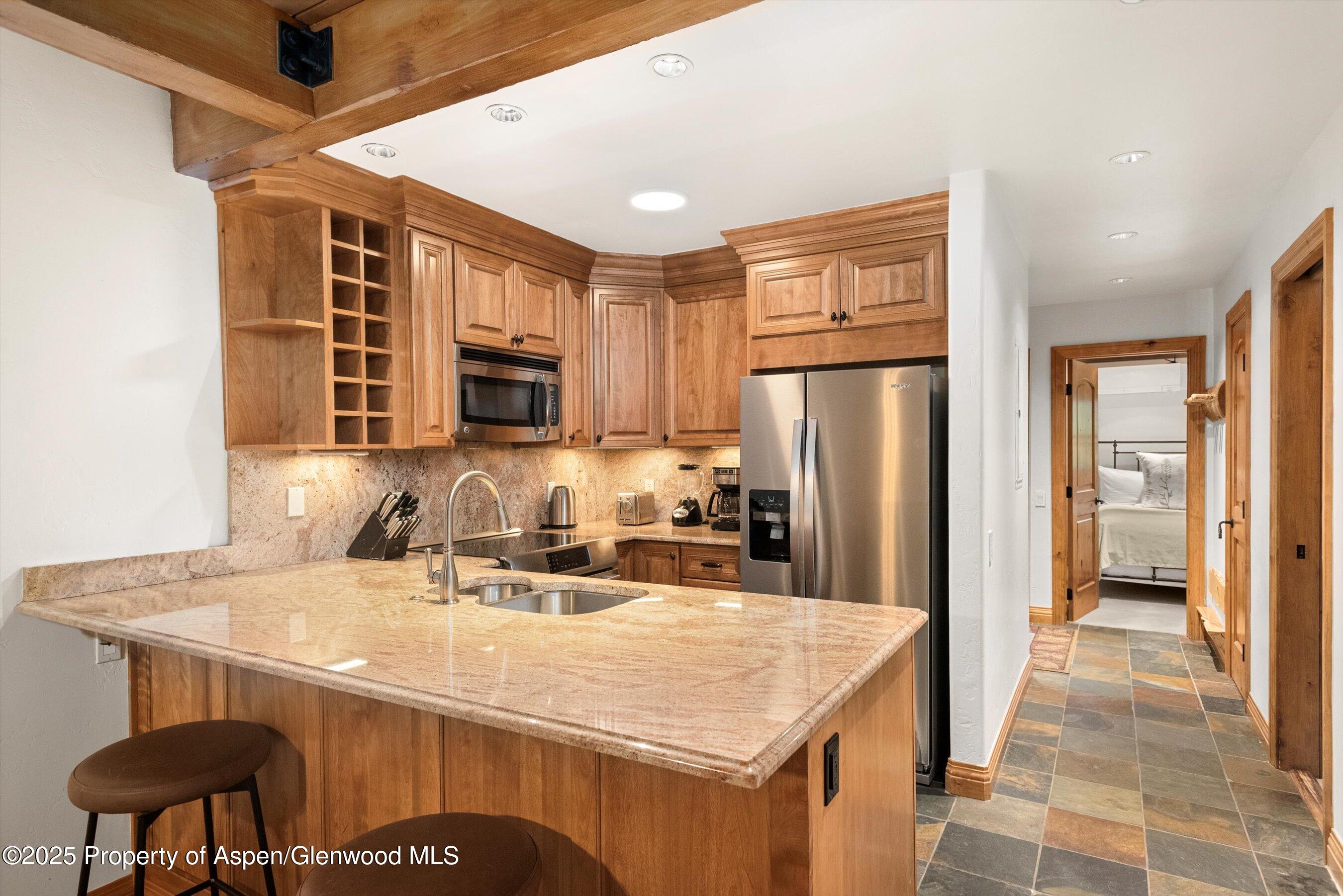 610 S West End Street D206