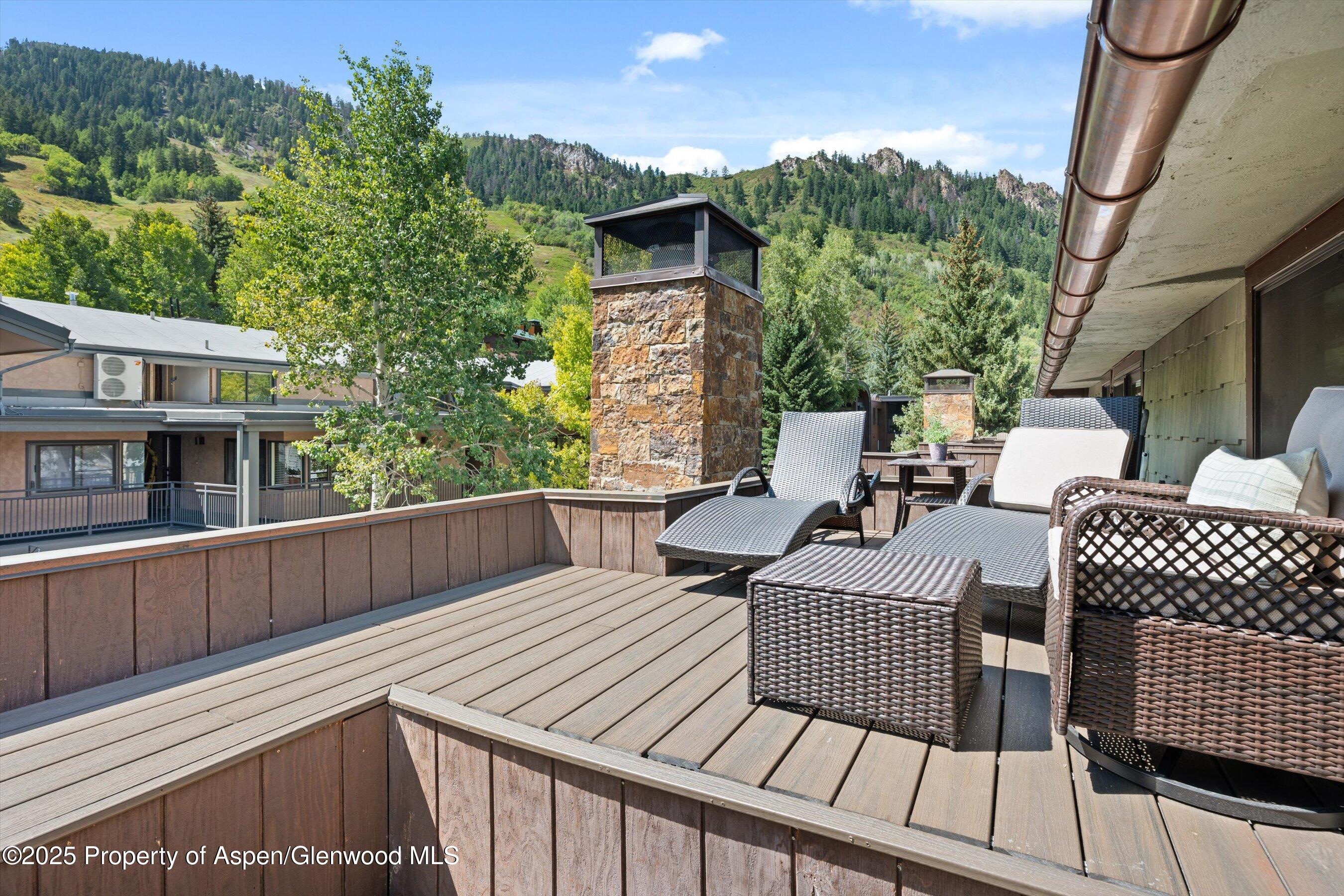 650 S Monarch Street, Unit 11