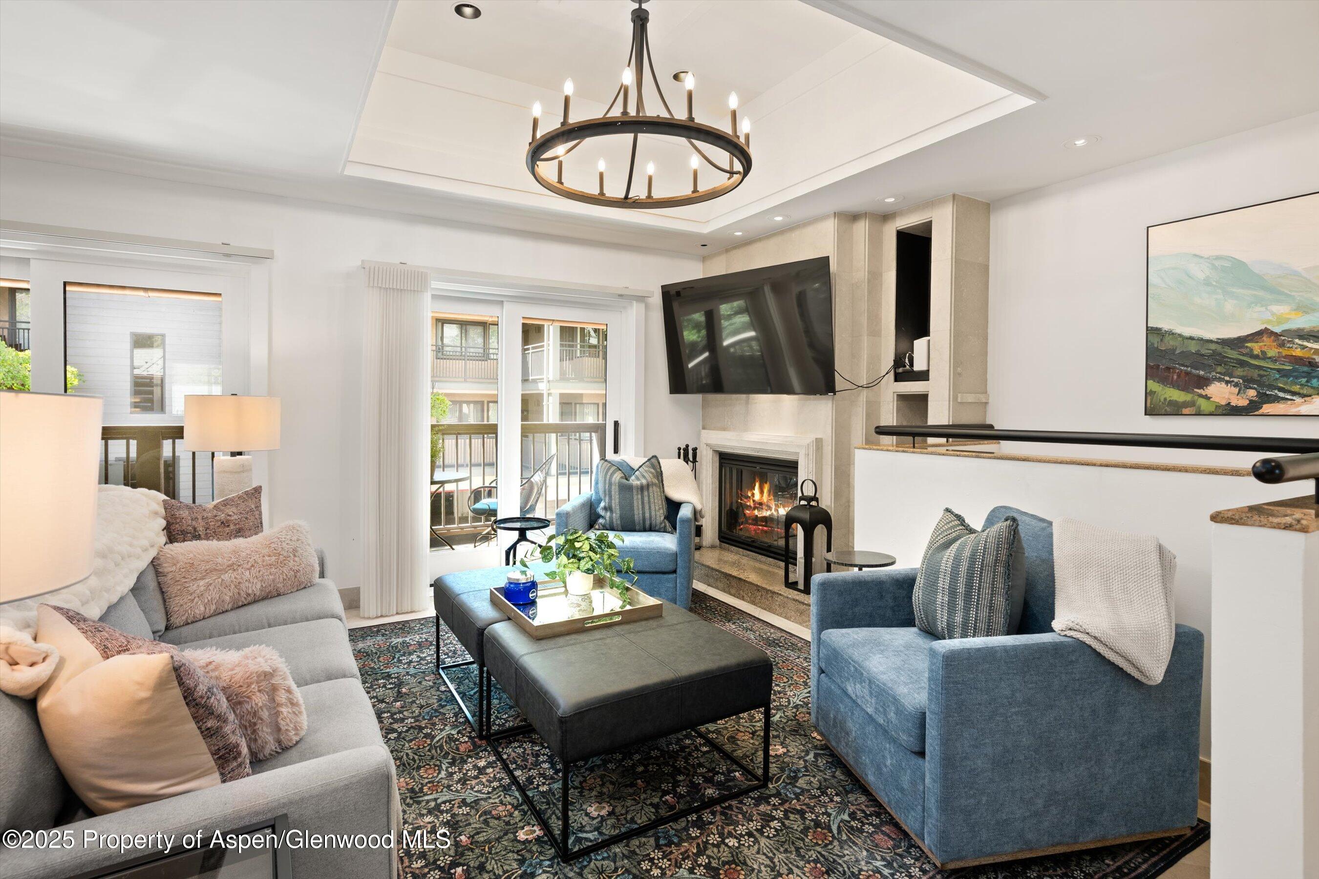 650 S Monarch Street, Unit 11