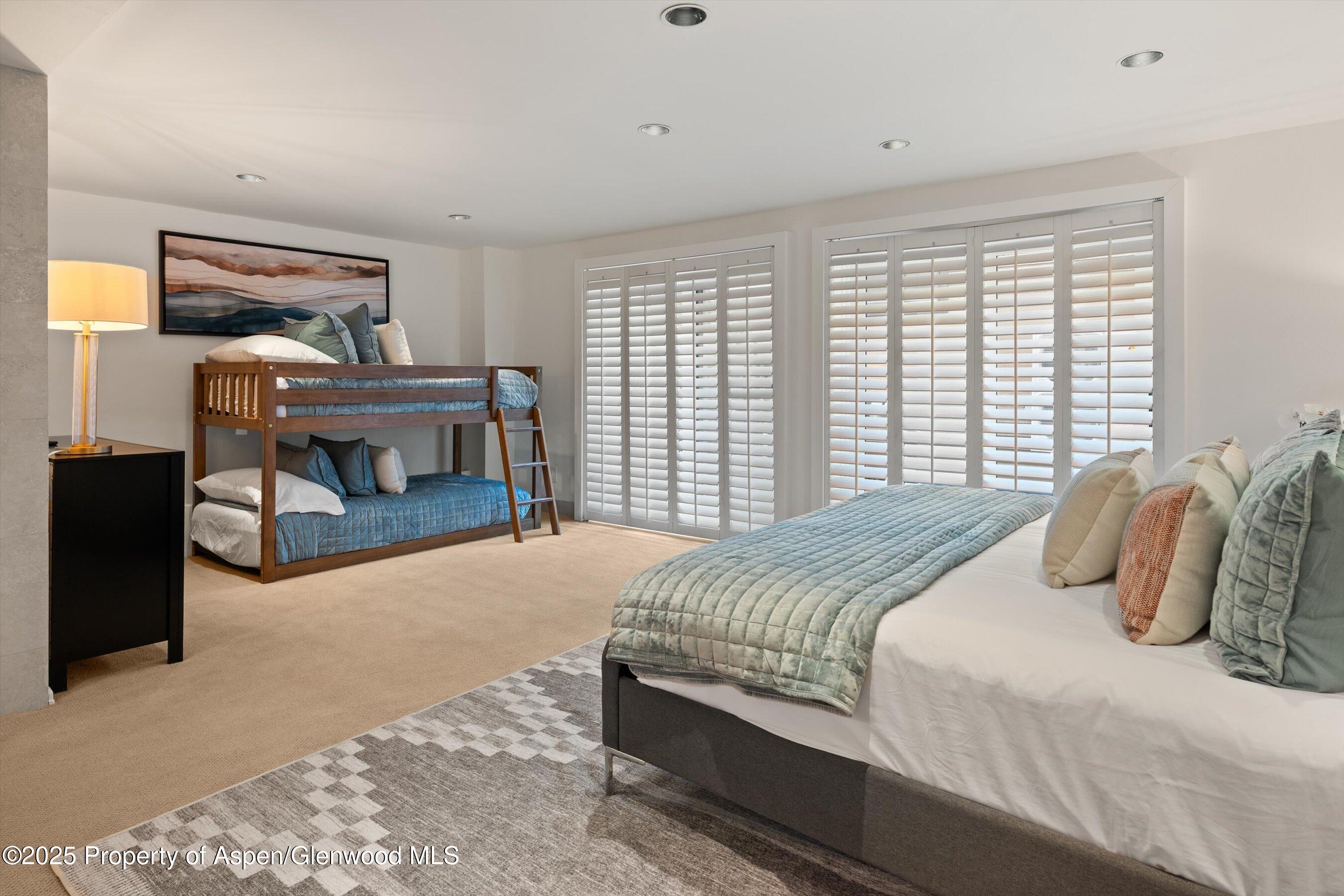 650 S Monarch Street, Unit 11