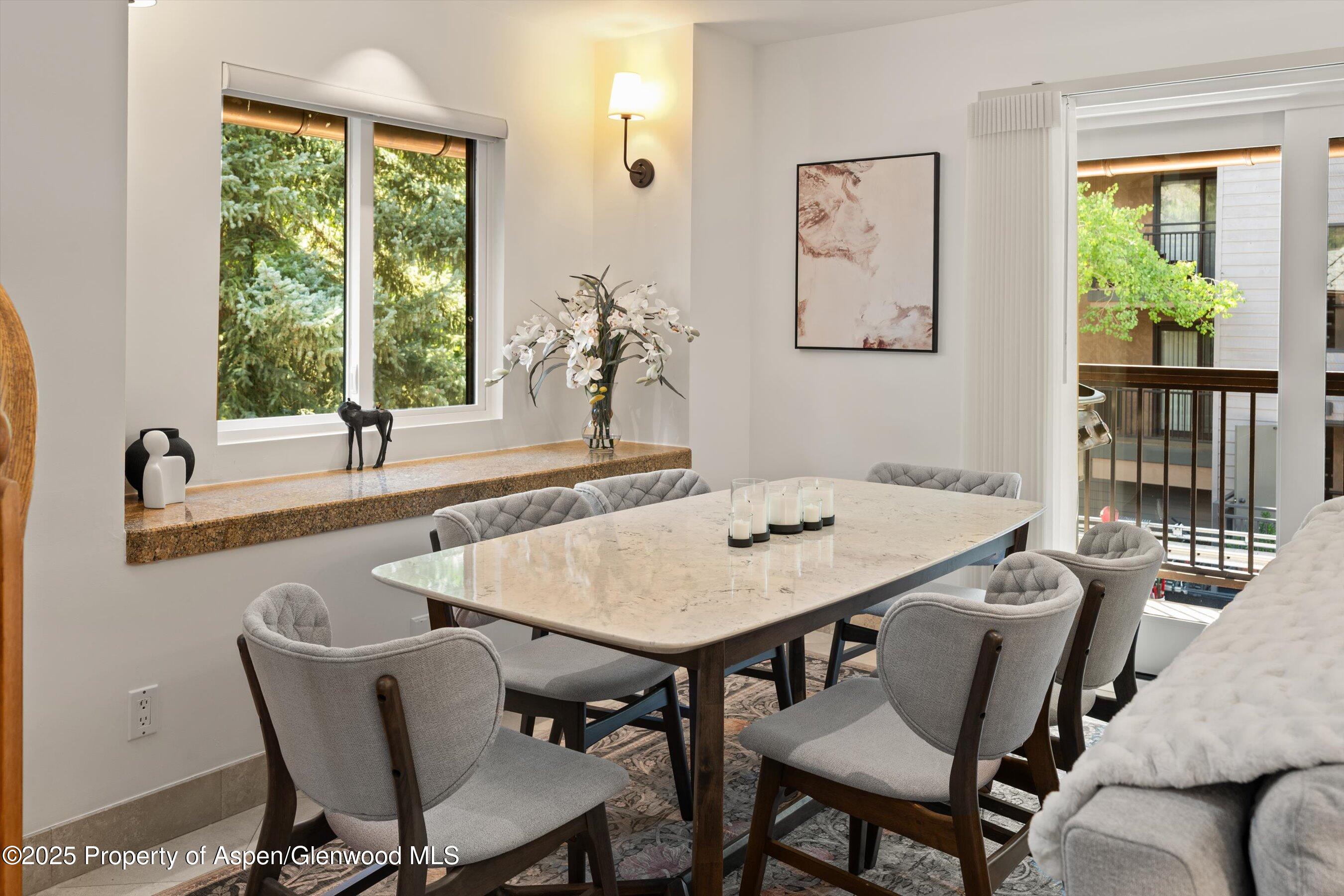 650 S Monarch Street, Unit 11