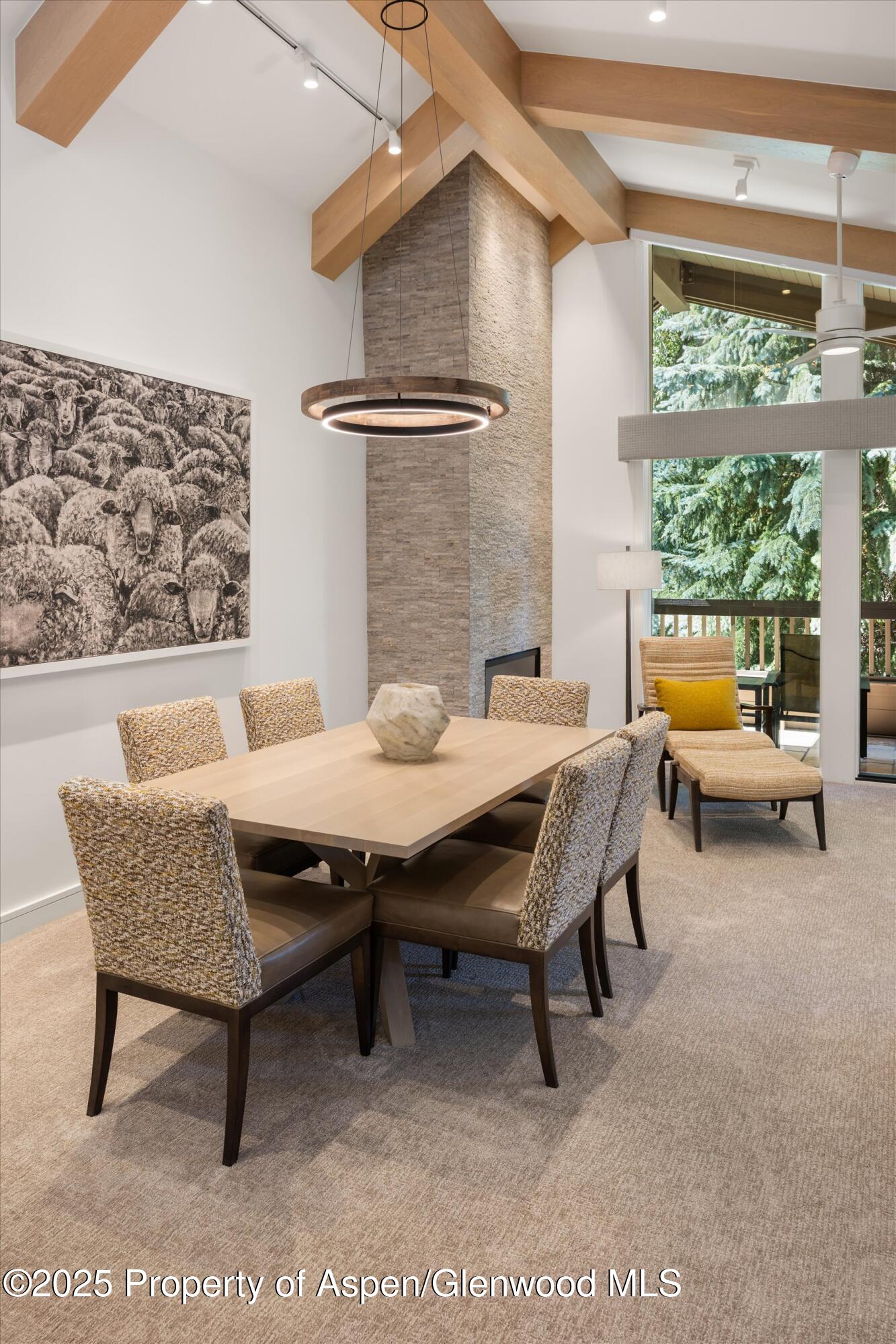 610 S West End Street, A304