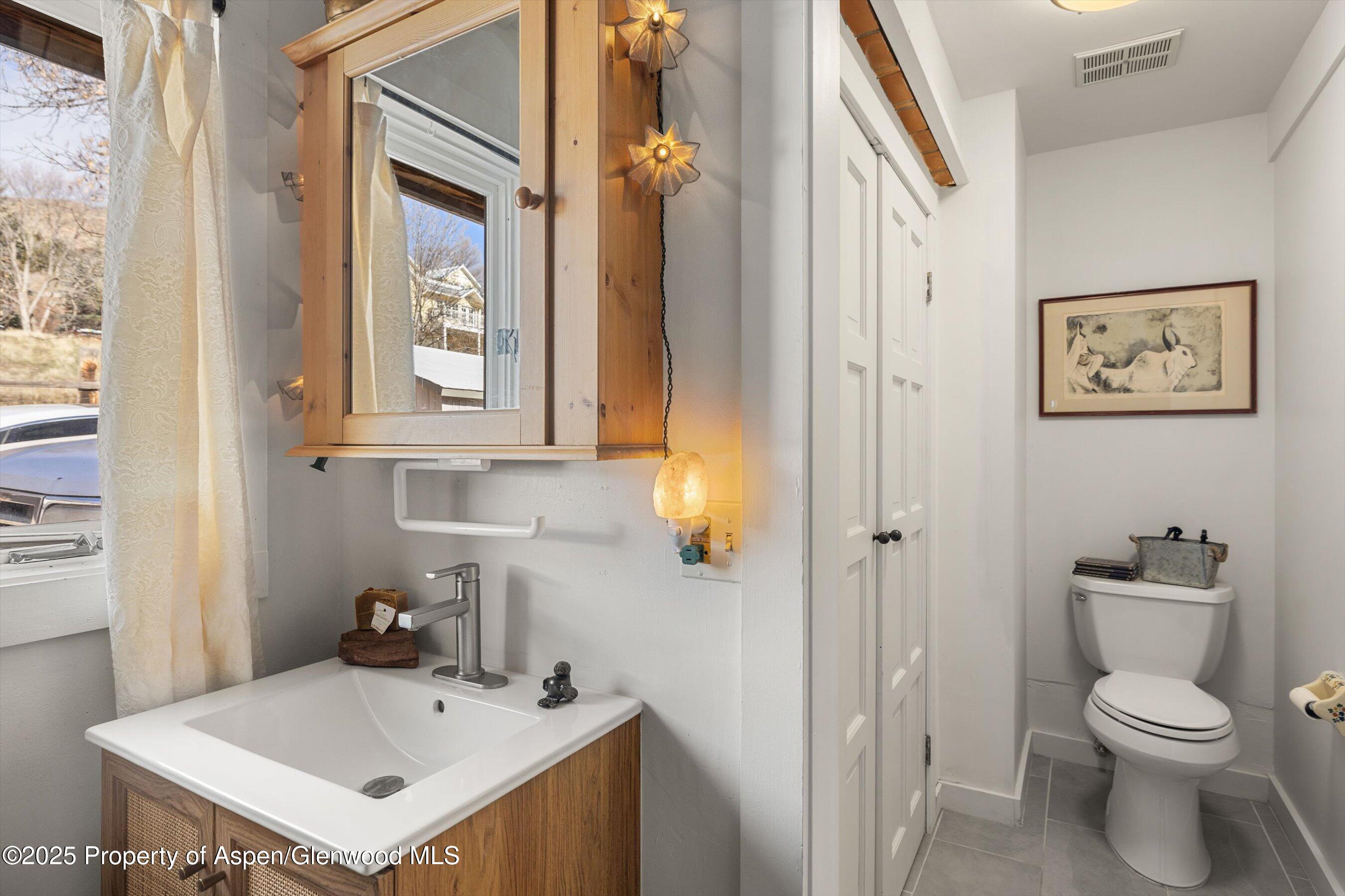 160 & 162 Midland Avenue