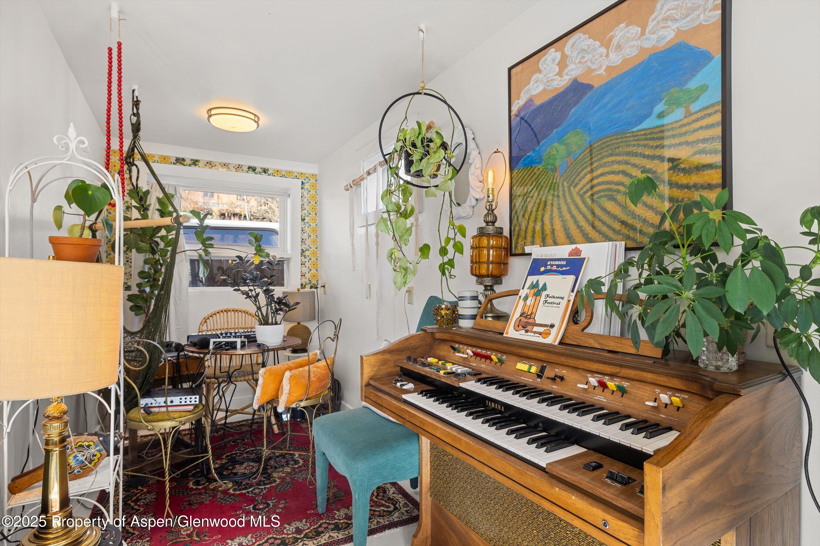 160 & 162 Midland Avenue