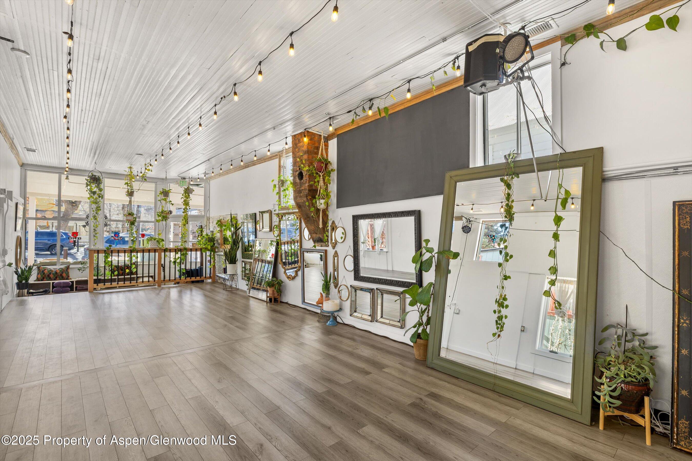 160 & 162 Midland Avenue