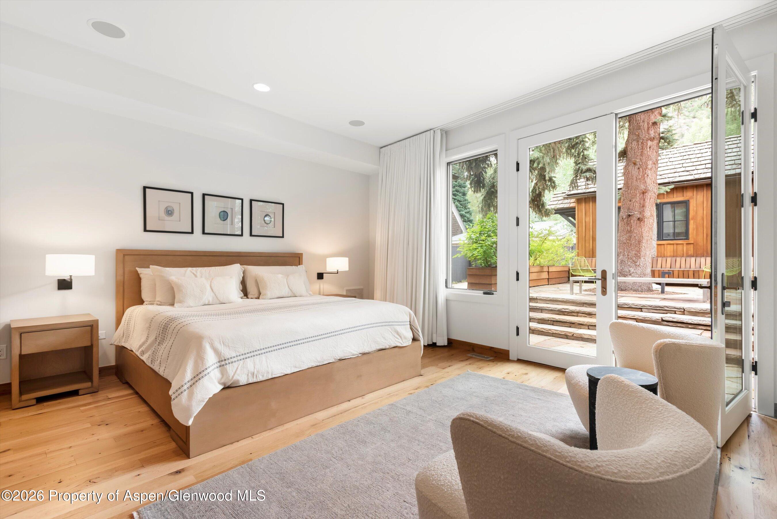 609 W Bleeker Street