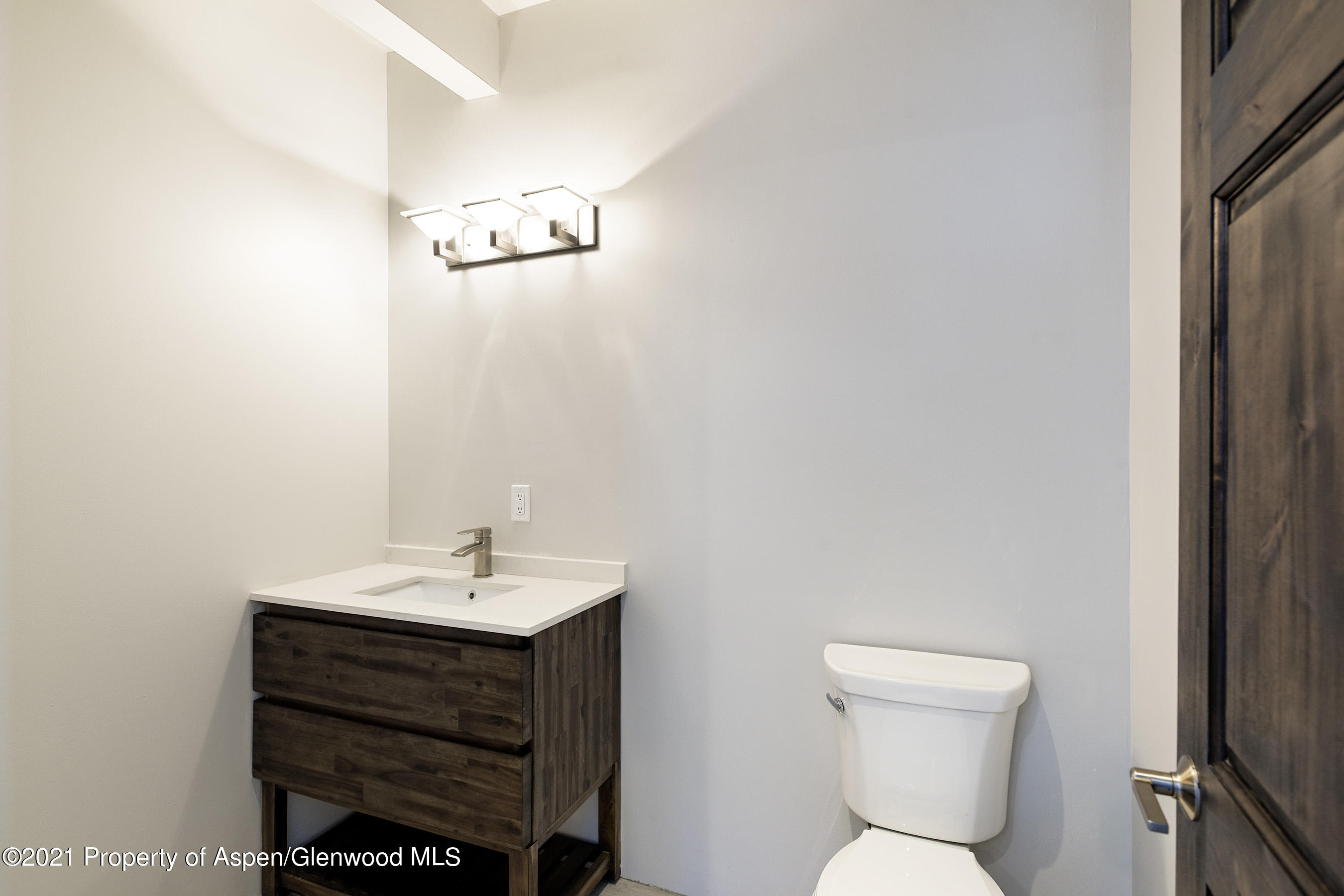 100 E Main Street #4