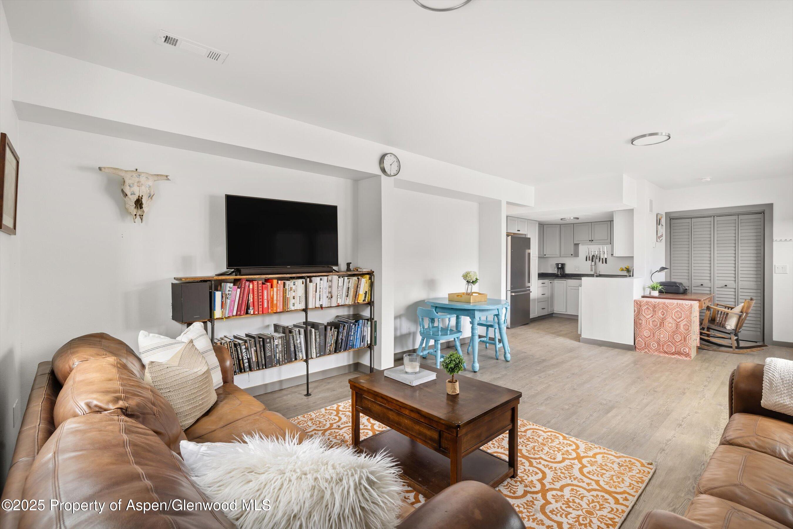 156.5 Midland Avenue