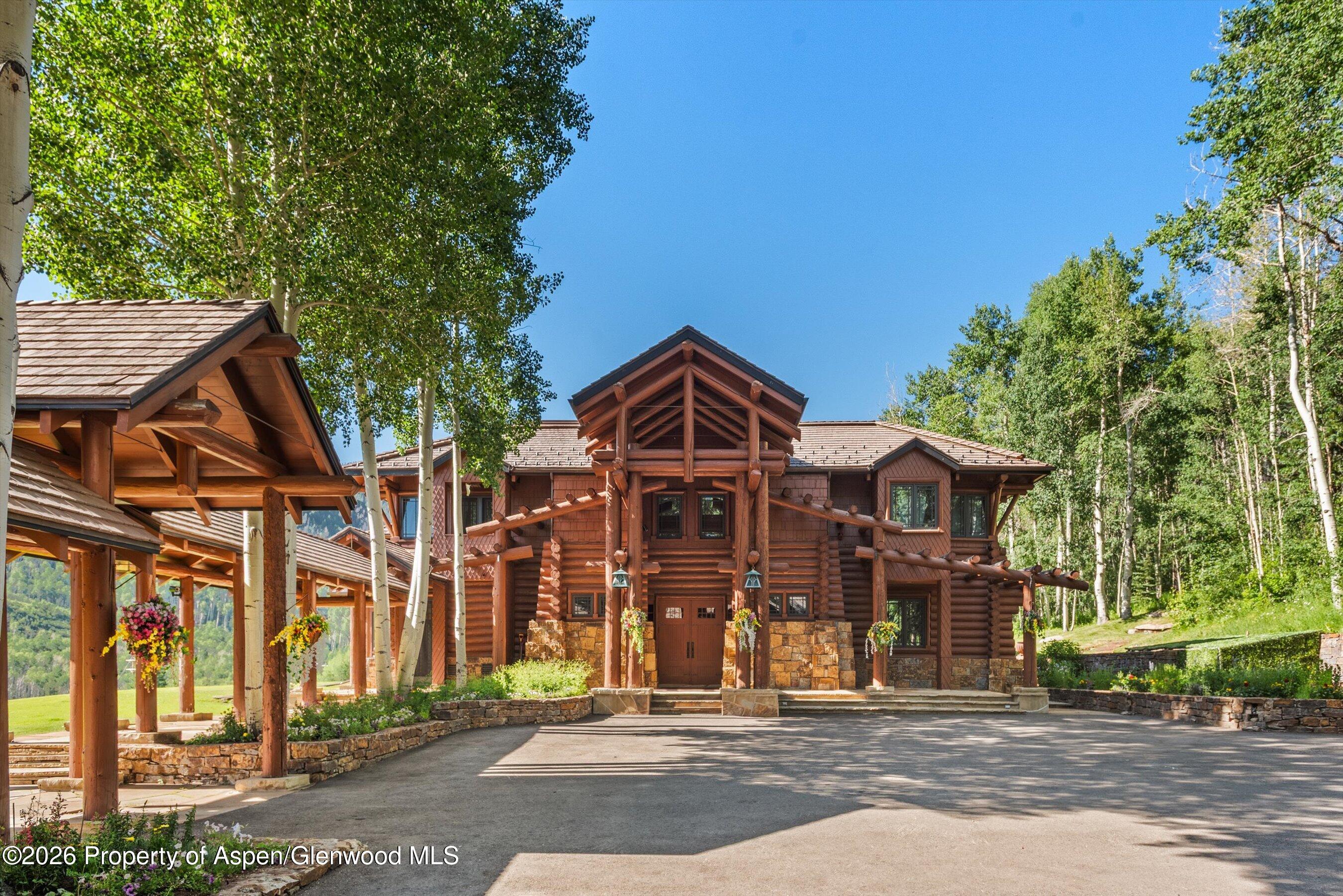 195 N Hayden Road