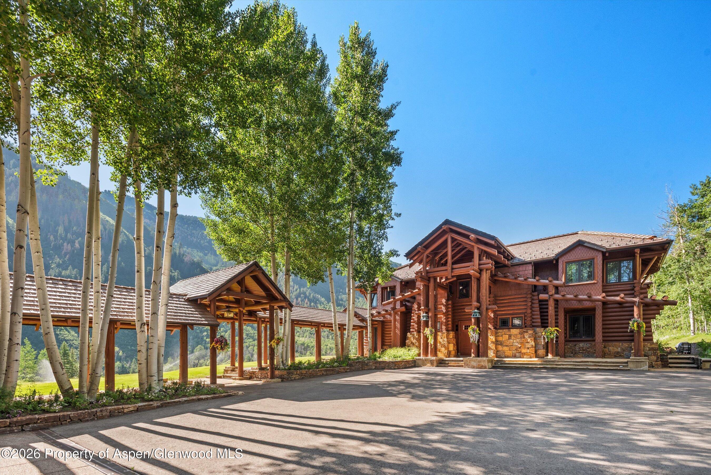 195 N Hayden Road