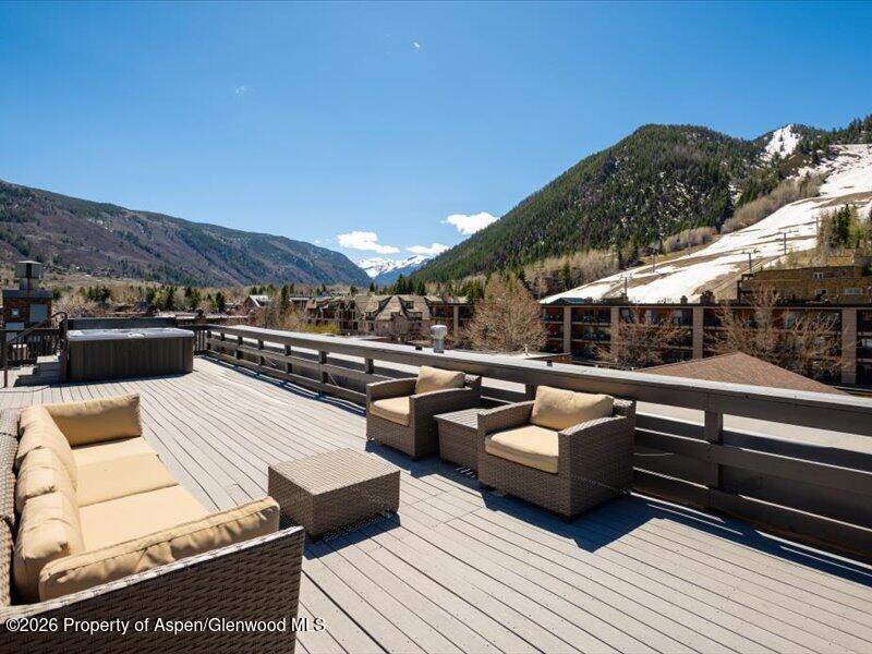 404 S Galena Street 207, 208, 209