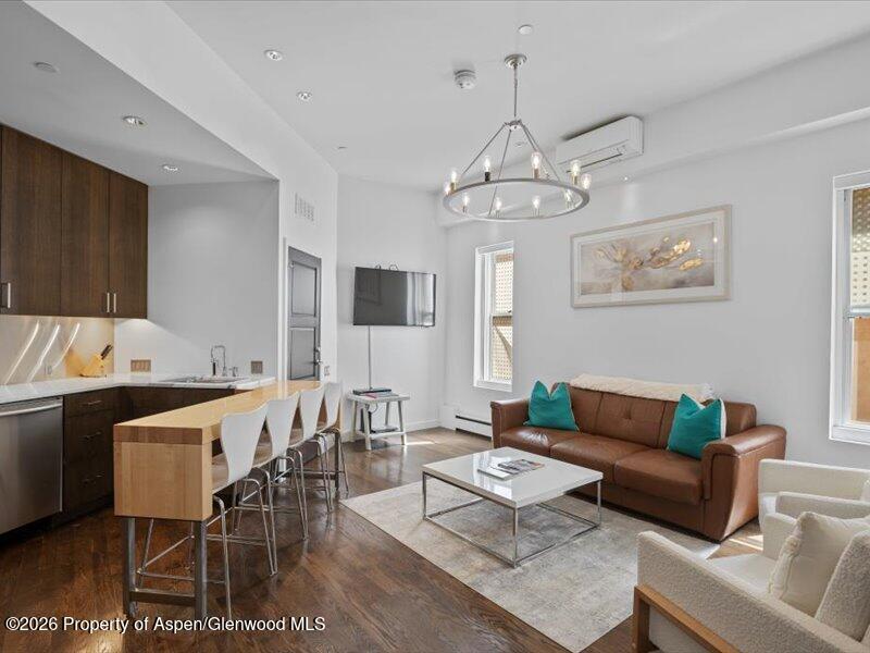 404 S Galena Street 207, 208, 209