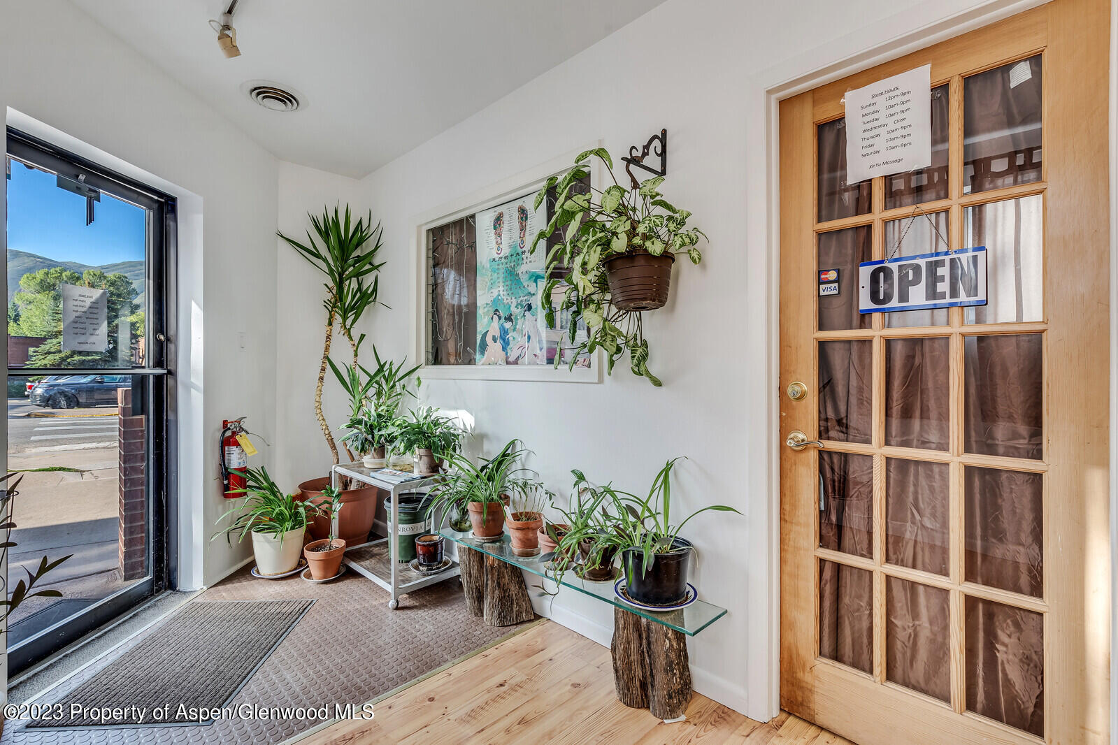 214 Midland Avenue First Floor