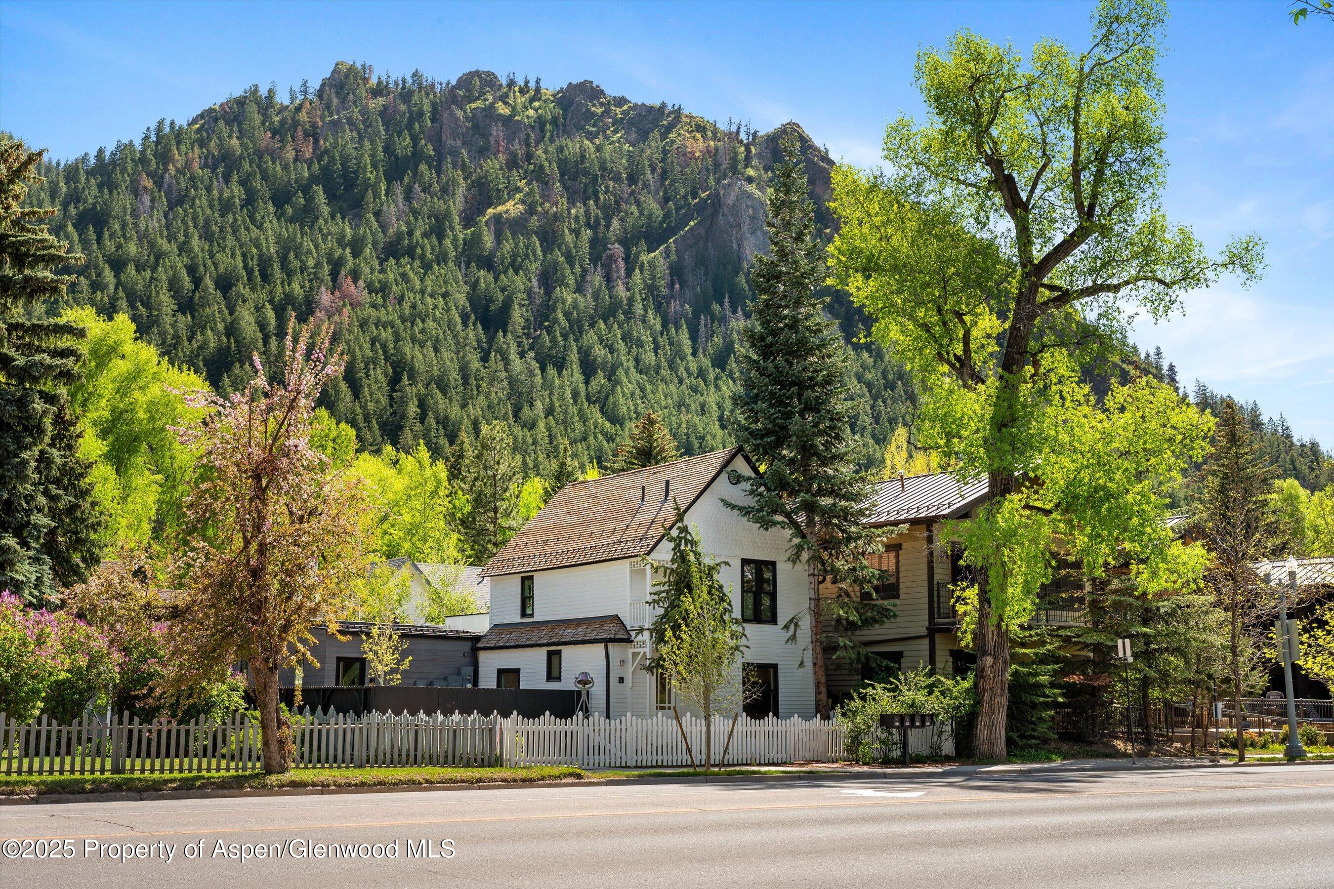 211 W Main Street