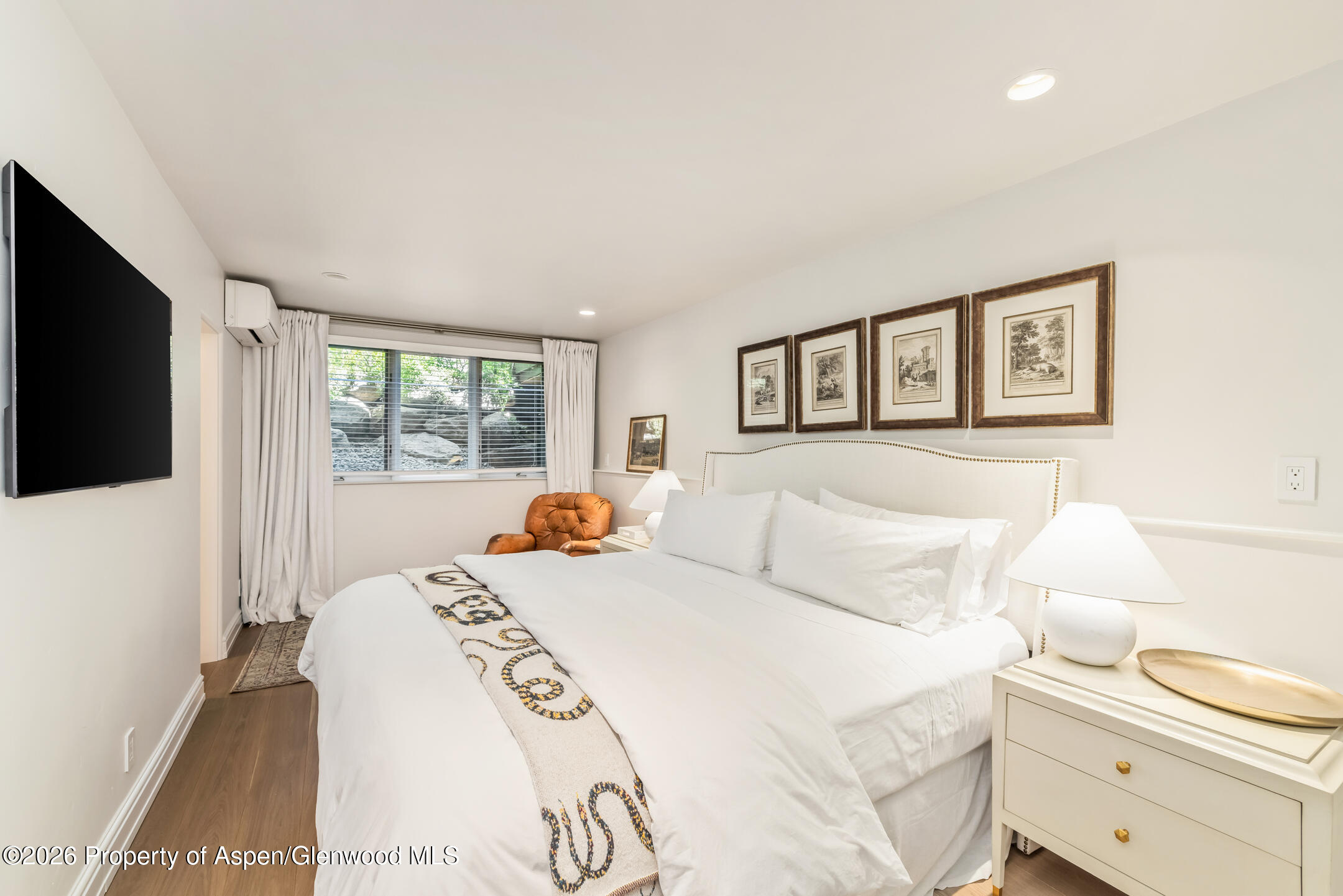 153 W Lupine Drive