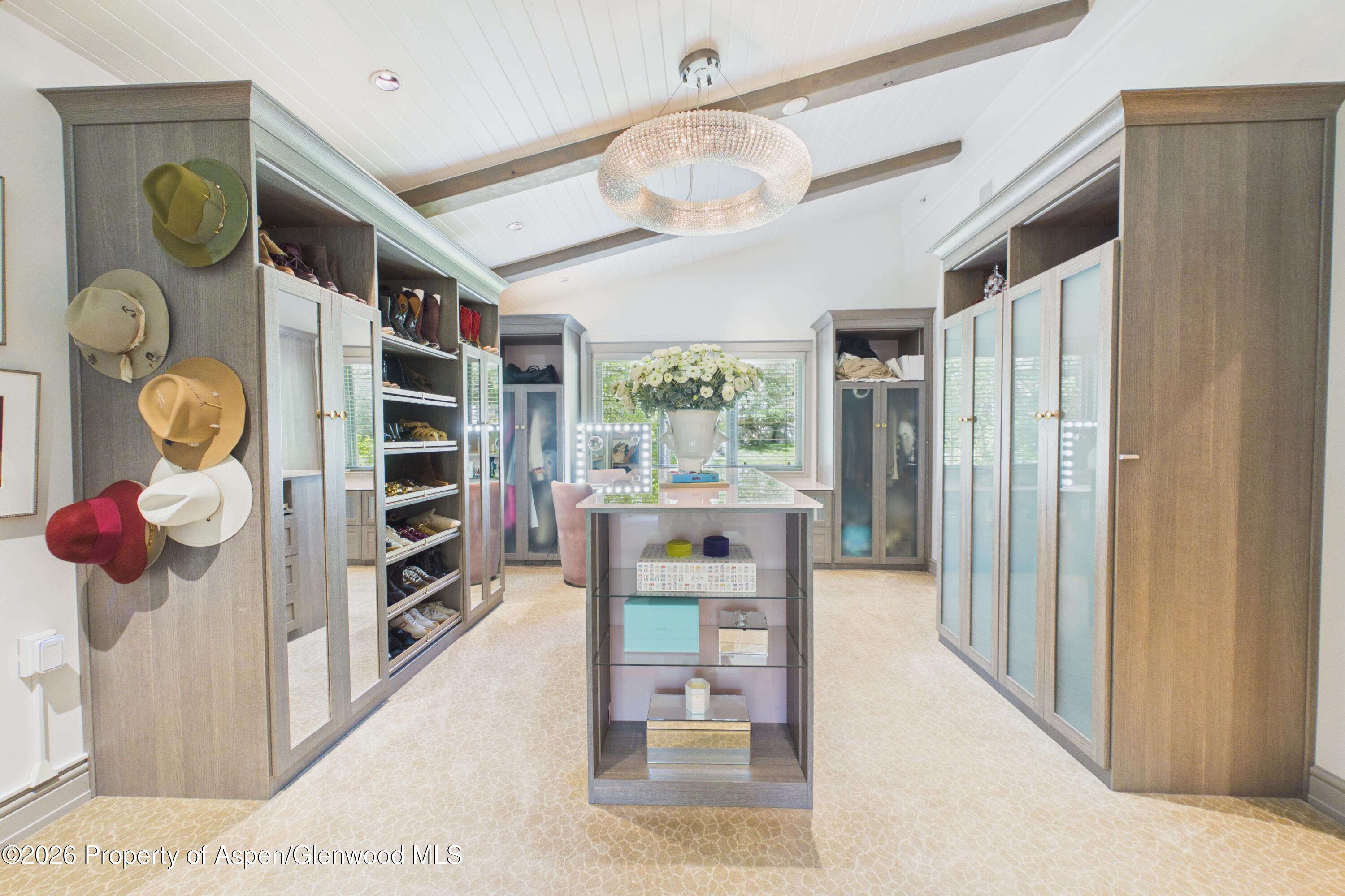 153 W Lupine Drive