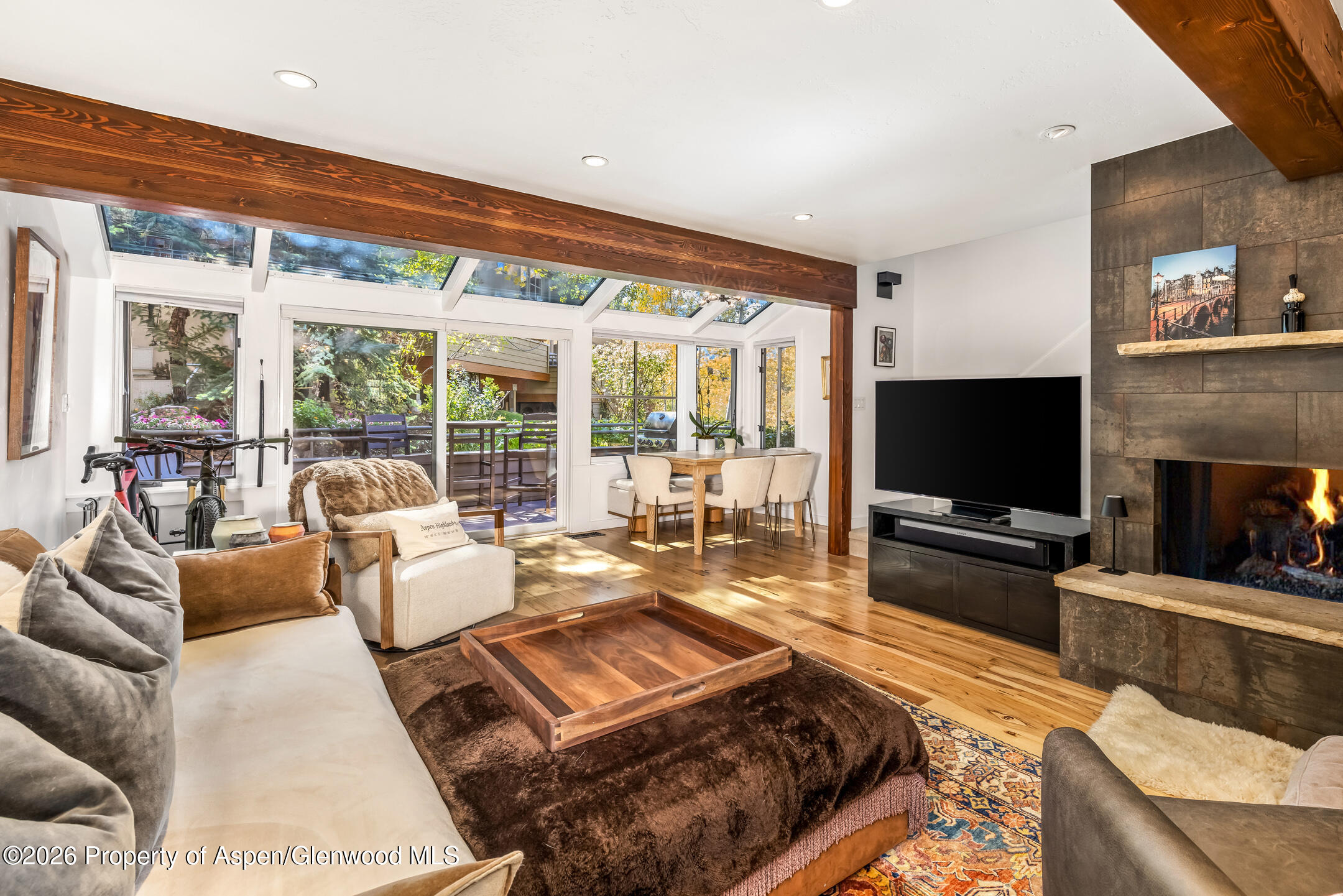100 N 8th Street 19