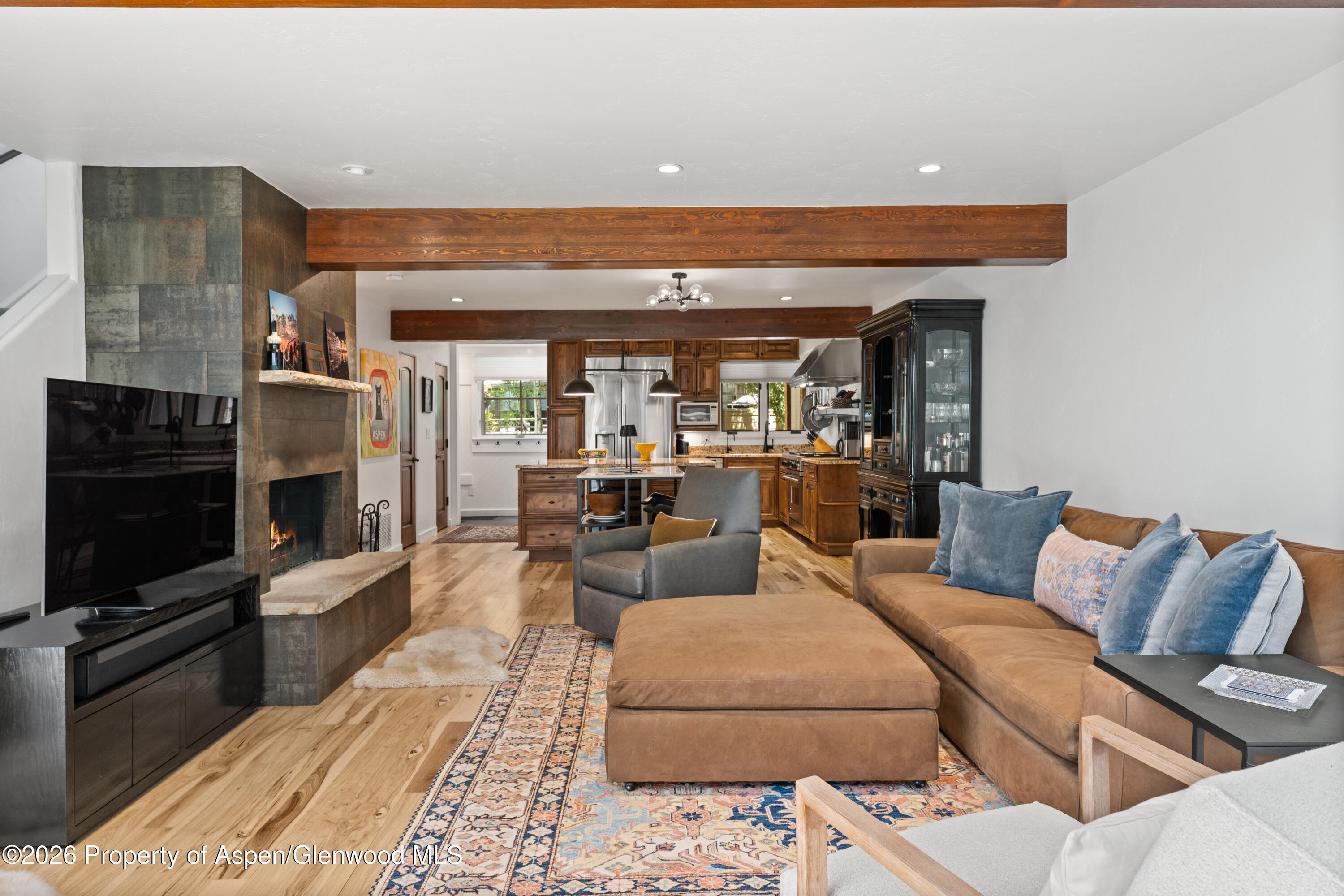 100 N 8th Street 19