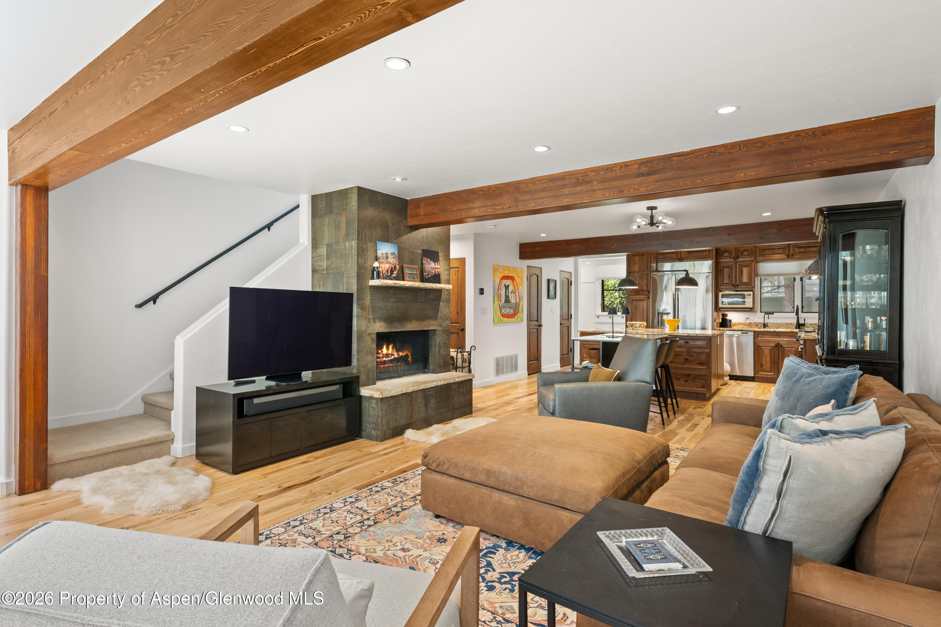100 N 8th Street 19