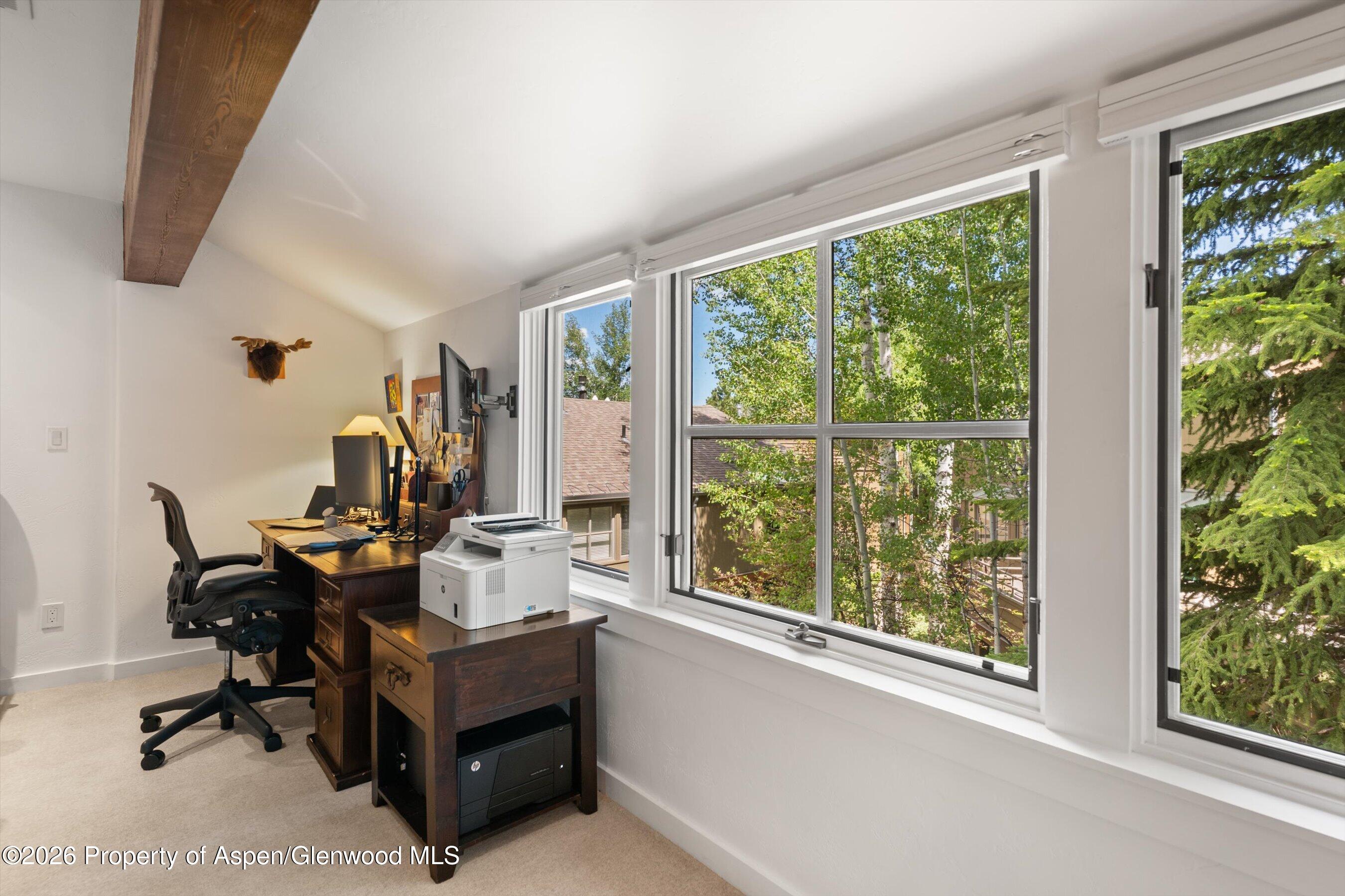 100 N 8th Street 19