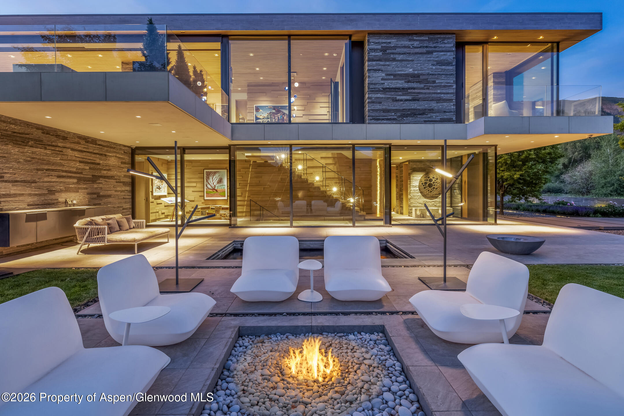 835 Chatfield Road