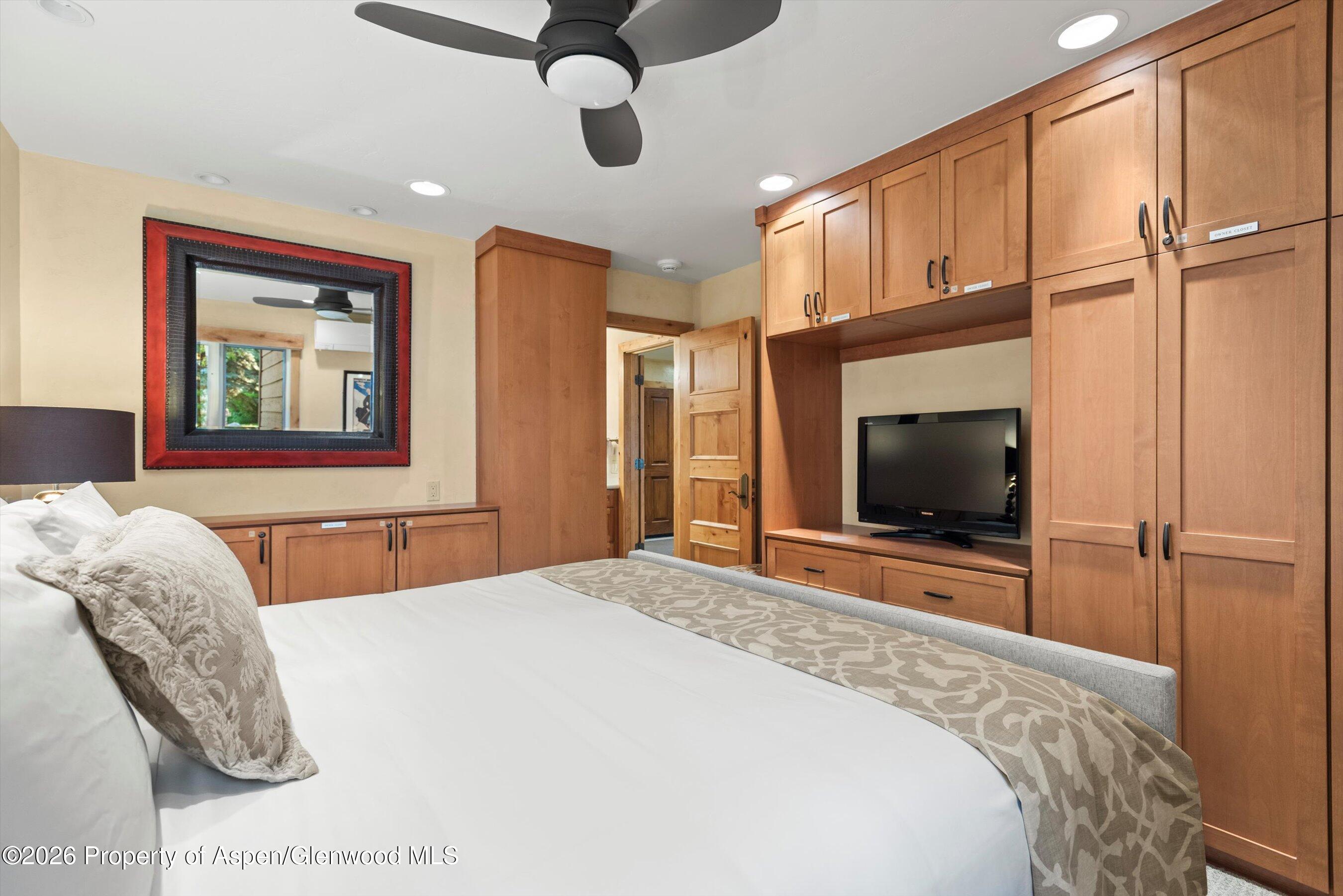 610 S West End Street D105