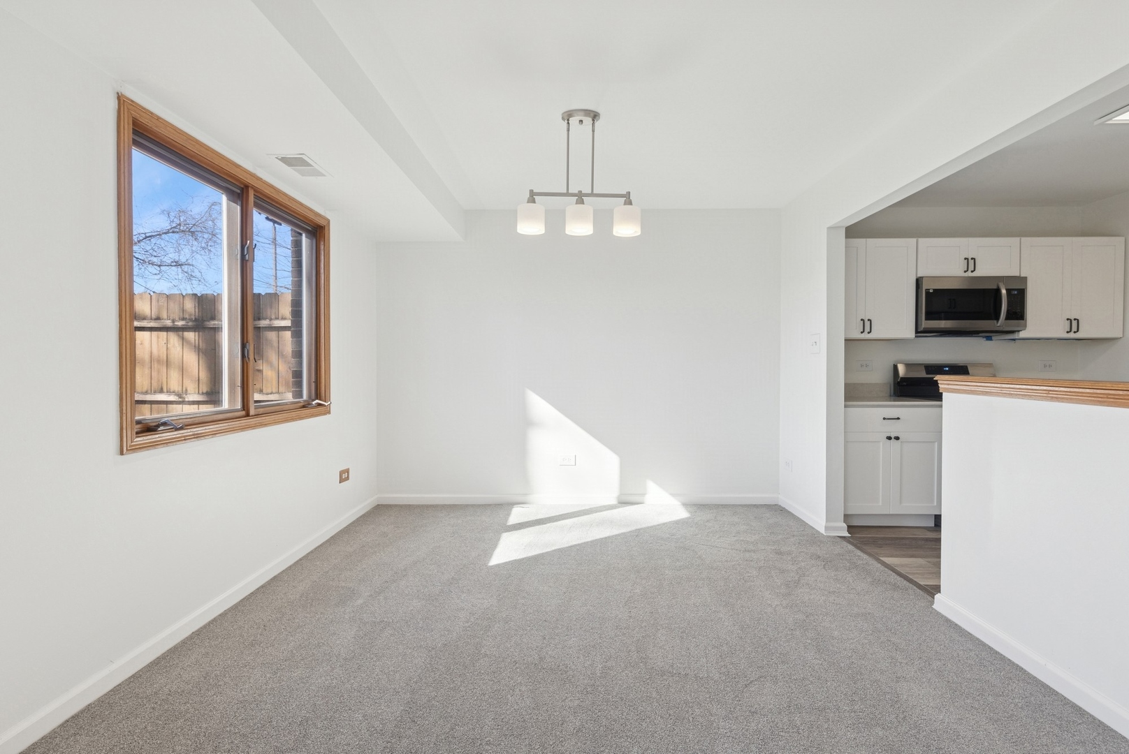 10956 S 76th Avenue Unit: F